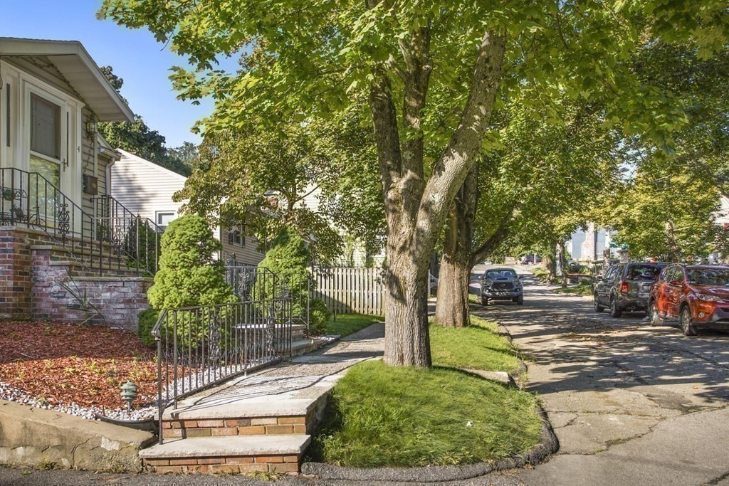 Peabody, Massachusetts, 01960, United States, 3 Bedrooms Bedrooms, ,3 BathroomsBathrooms,Residential,For Sale,1878752