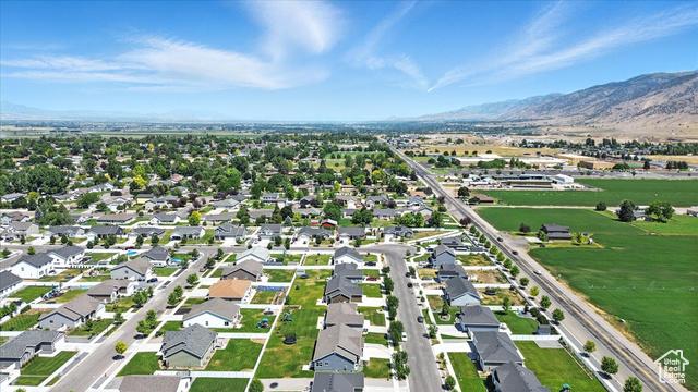 Hyrum, Utah, 84319, United States, 5 Bedrooms Bedrooms, ,3 BathroomsBathrooms,Residential,For Sale,1975409