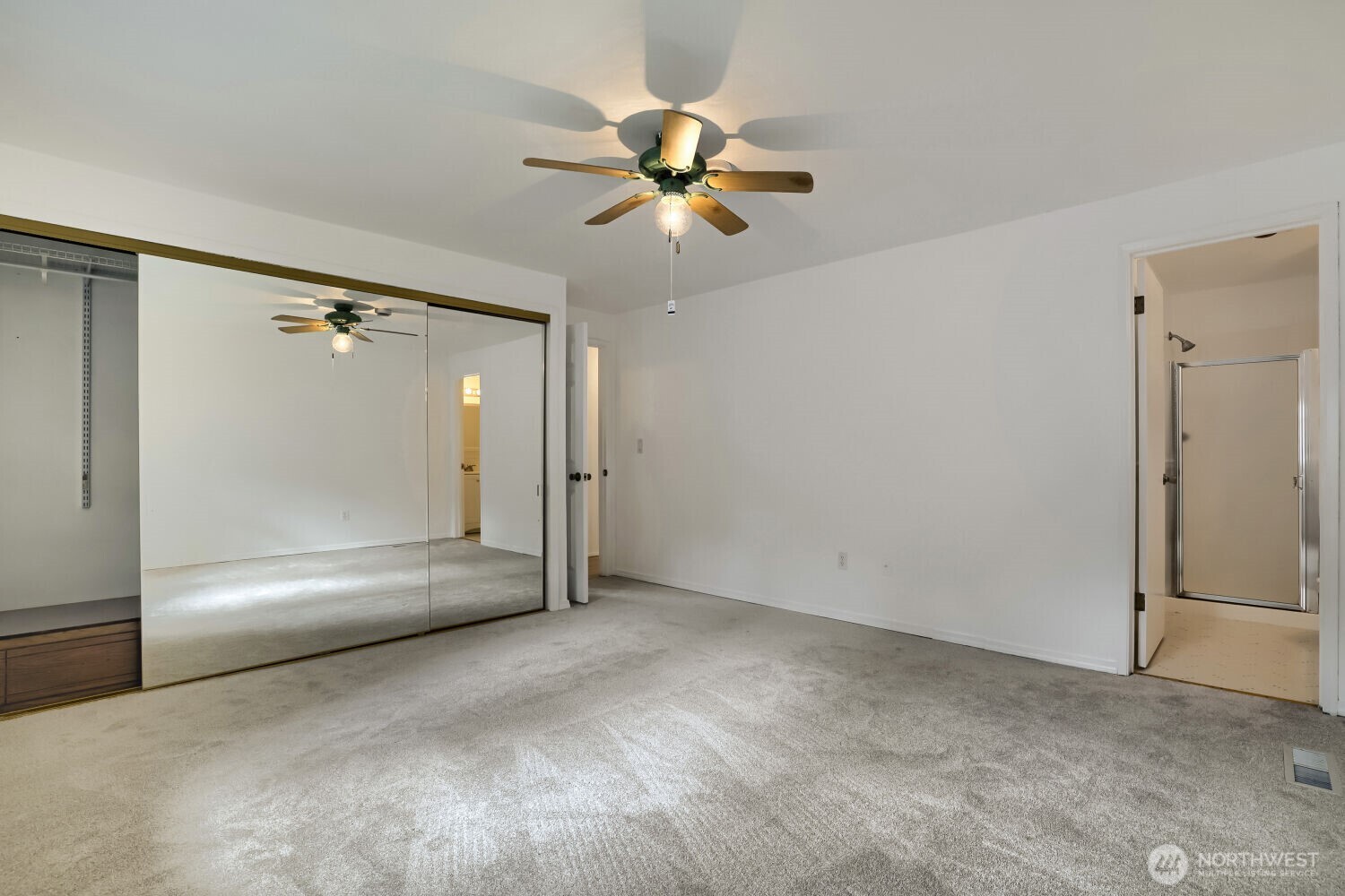 Everett, Washington, 98208, United States, 3 Bedrooms Bedrooms, ,1 BathroomBathrooms,Residential,For Sale,2036475