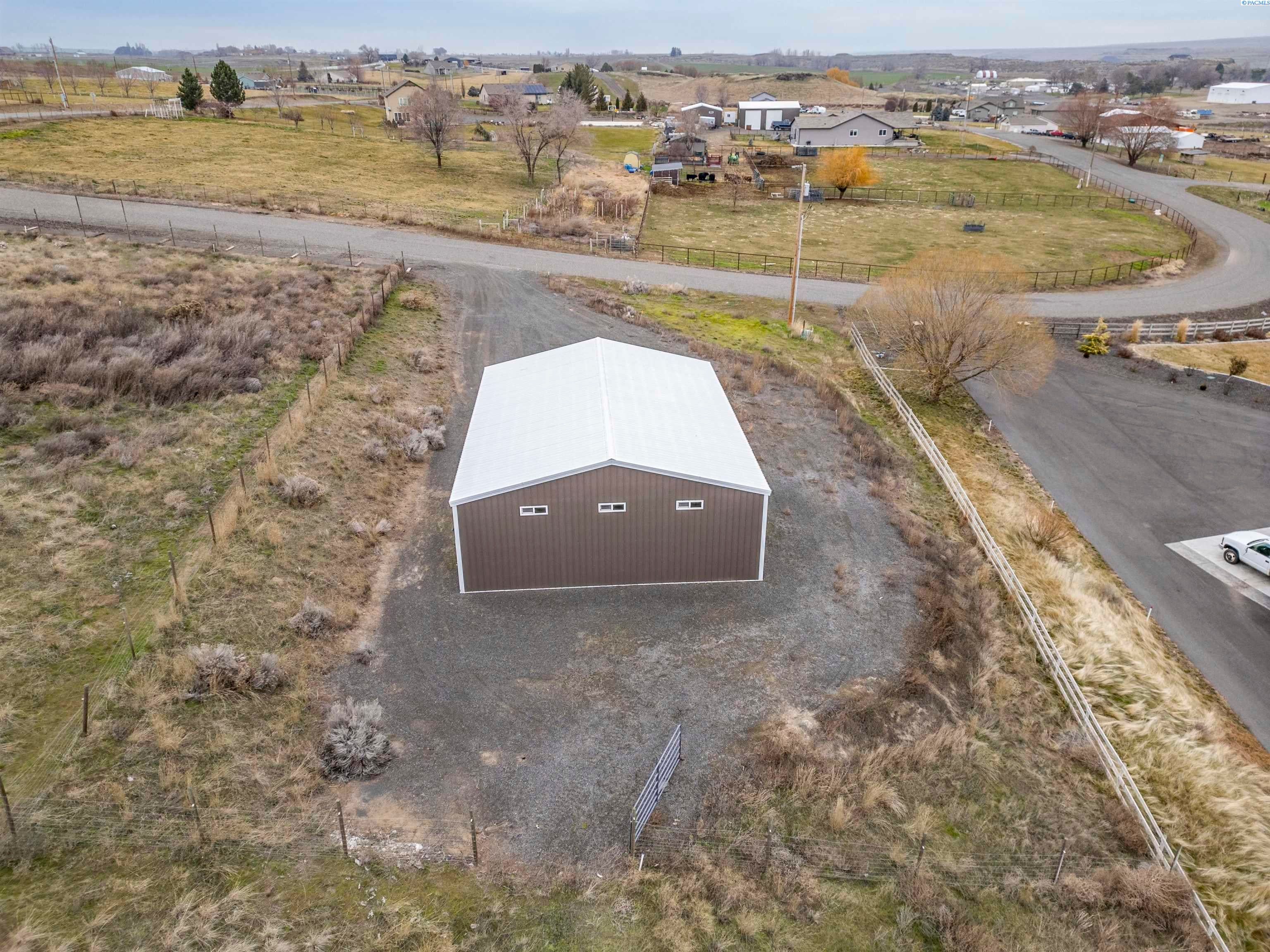 Eltopia, Washington, 99330, United States, 5 Bedrooms Bedrooms, ,4 BathroomsBathrooms,Residential,For Sale,2012124