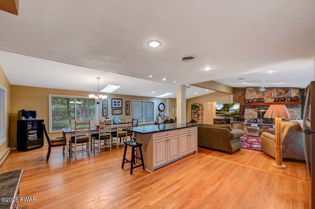 Lords Valley, Pennsylvania, 18428, United States, 5 Bedrooms Bedrooms, ,3 BathroomsBathrooms,Residential,For Sale,1977416