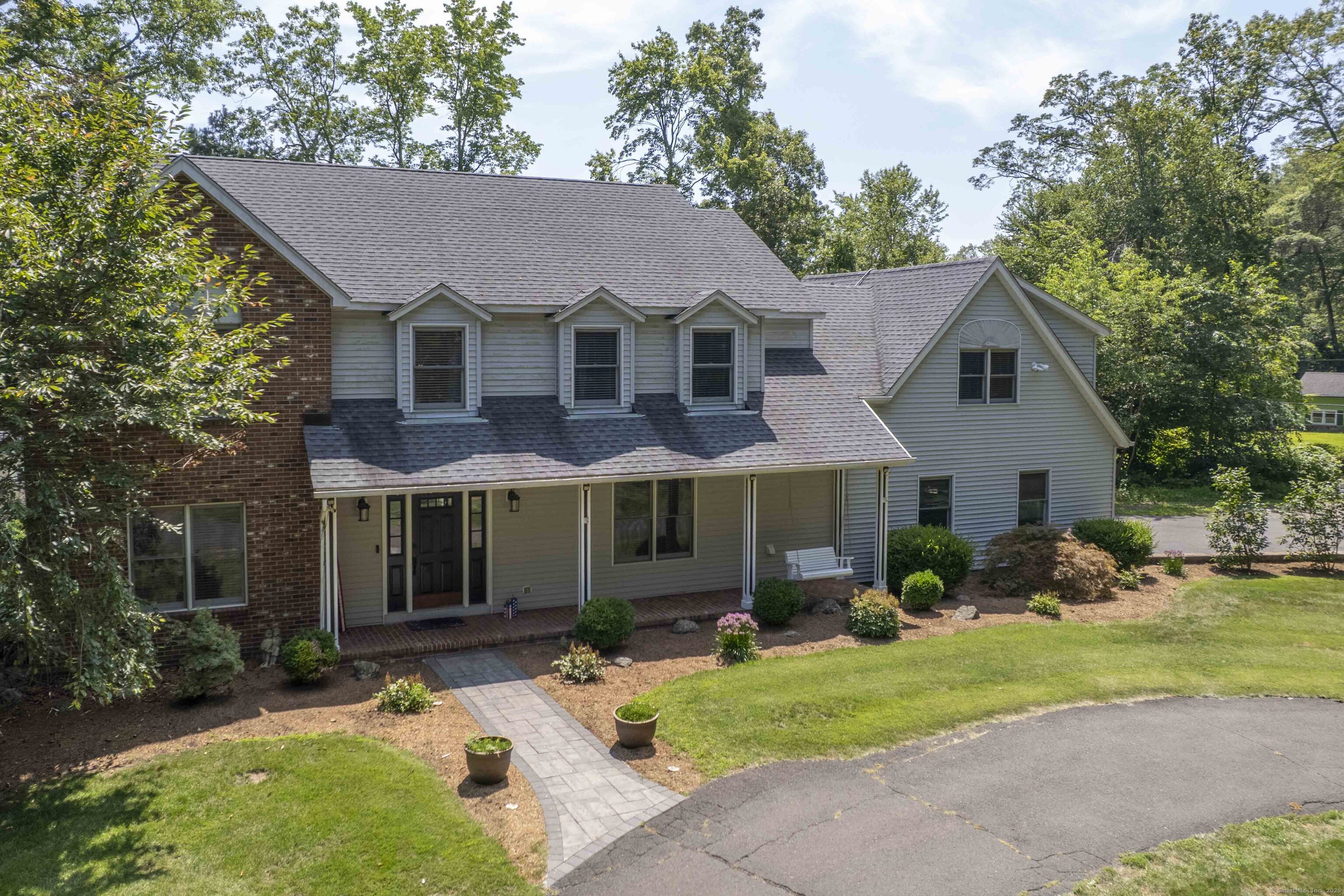New Fairfield, Connecticut, 06812, United States, 4 Bedrooms Bedrooms, ,3 BathroomsBathrooms,Residential,For Sale,1940066