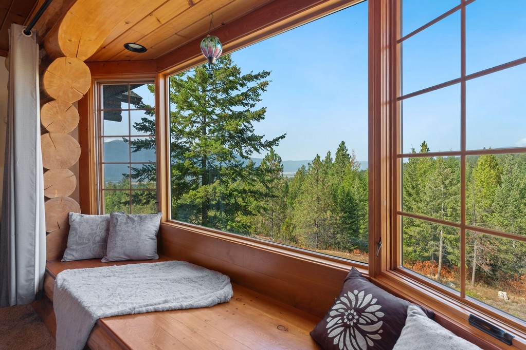 Bonners Ferry, Idaho, 83805, United States, 3 Bedrooms Bedrooms, ,4 BathroomsBathrooms,Residential,For Sale,1984473