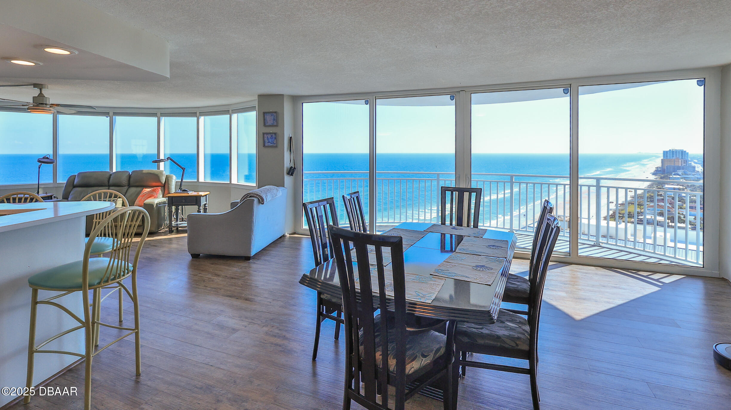 Daytona Beach Shores, Florida, 32118, United States, 2 Bedrooms Bedrooms, ,2 BathroomsBathrooms,Residential,For Sale,1993266