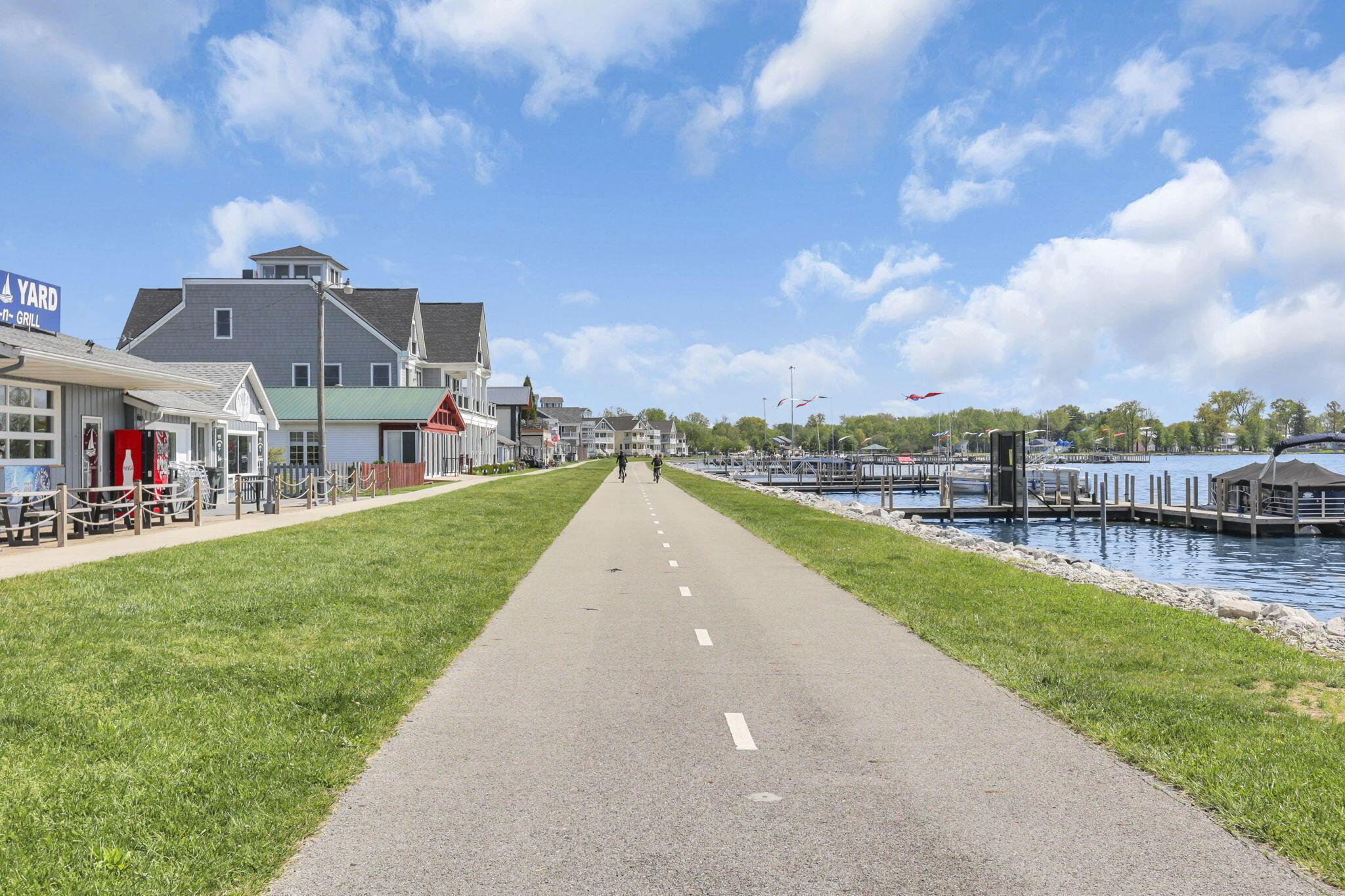 Buckeye Lake, Ohio, 43008, United States, 3 Bedrooms Bedrooms, ,3 BathroomsBathrooms,Residential,For Sale,1975089