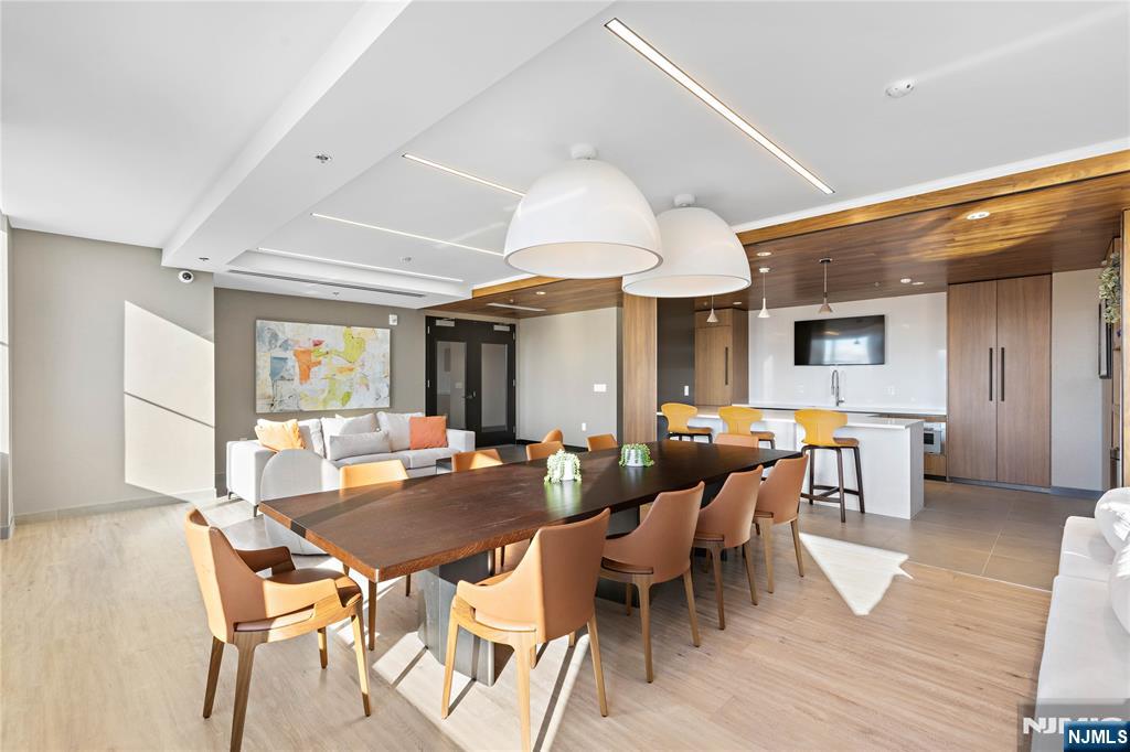 Hoboken, New Jersey, 07030, United States, 2 Bedrooms Bedrooms, ,2 BathroomsBathrooms,Residential,For Sale,1992140