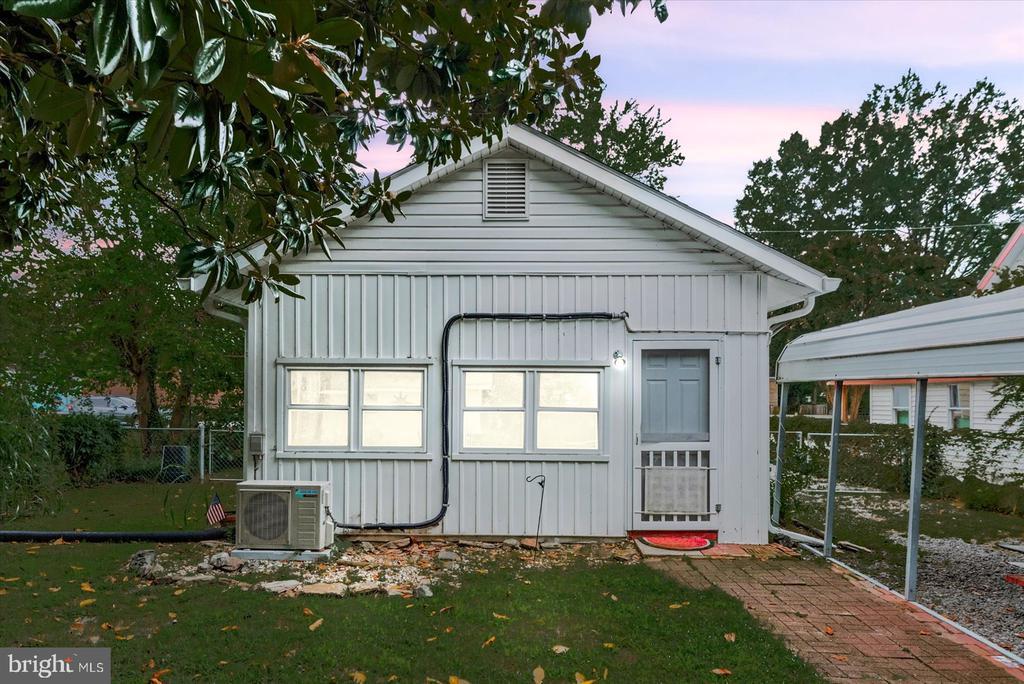 Colonial Beach, Virginia, 22443, United States, 4 Bedrooms Bedrooms, ,2 BathroomsBathrooms,Residential,For Sale,1926238
