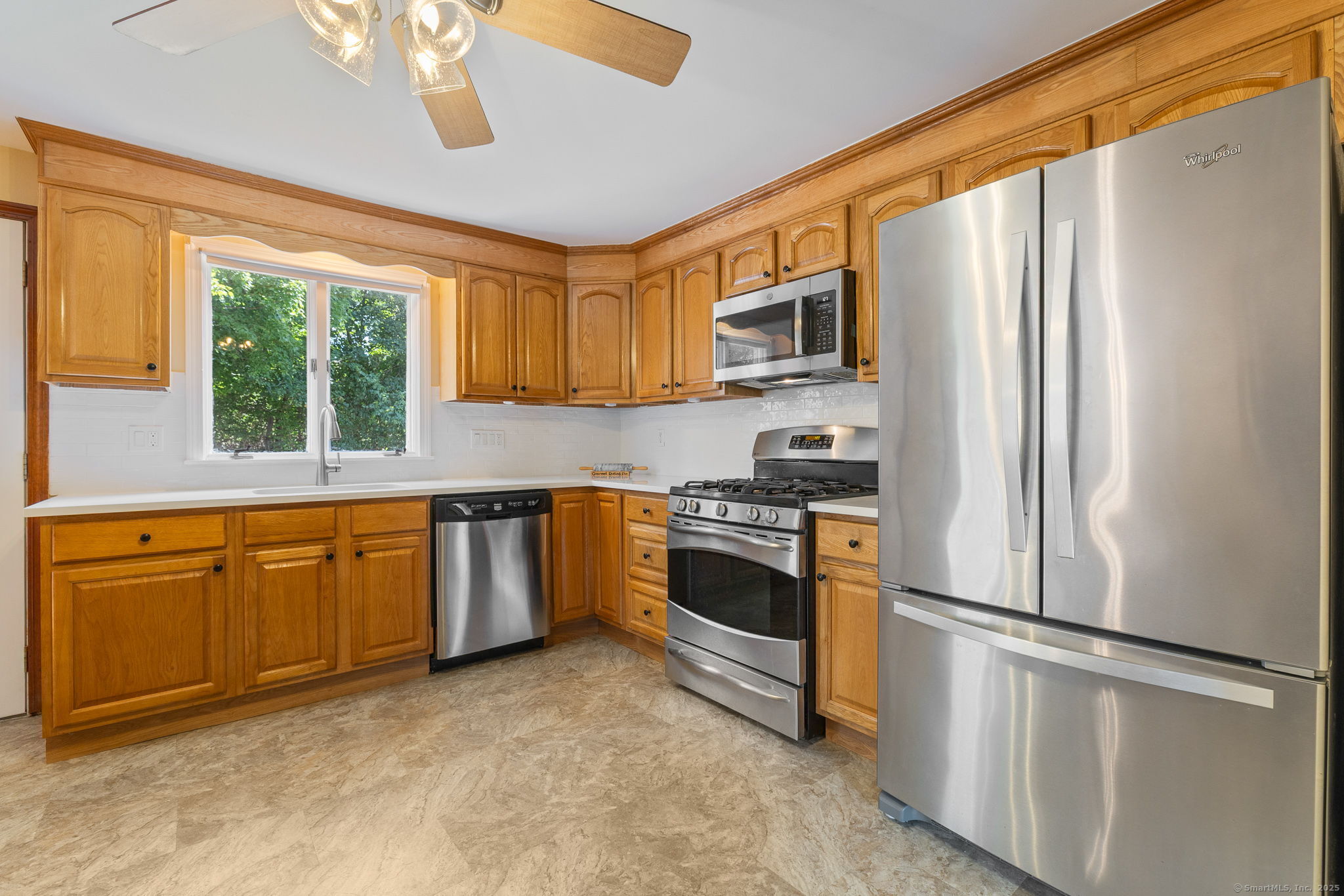 North Haven, Connecticut, 06473, United States, 5 Bedrooms Bedrooms, ,3 BathroomsBathrooms,Residential,For Sale,1956553