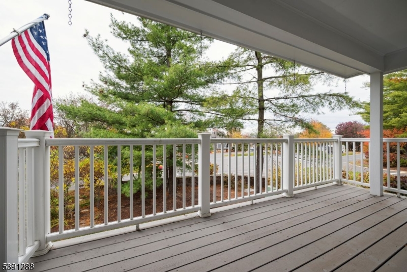 Bedminster Twp., New Jersey, 07921, United States, 2 Bedrooms Bedrooms, ,4 BathroomsBathrooms,Residential,For Sale,1988060