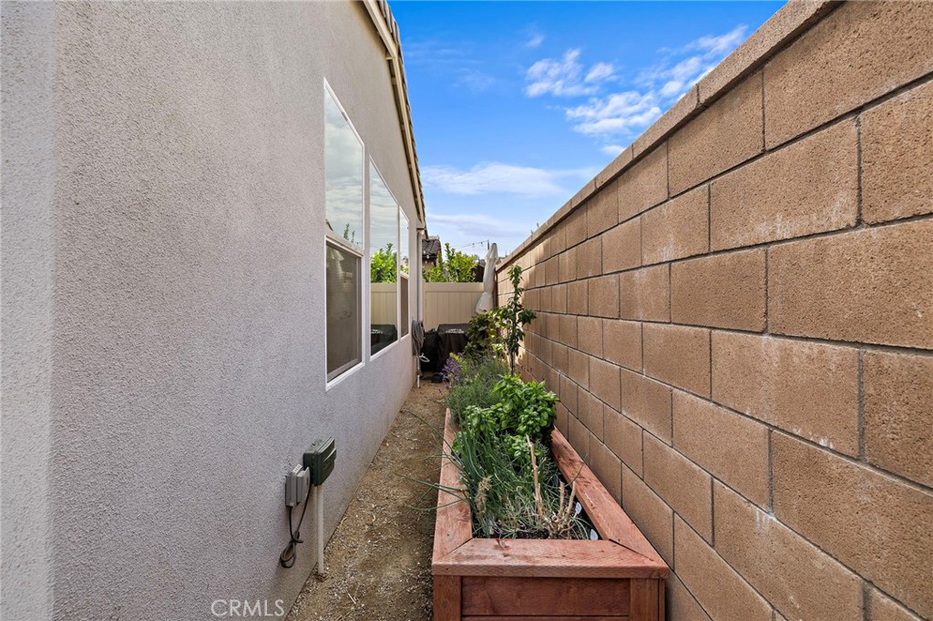 Corona, California, 92883, United States, 3 Bedrooms Bedrooms, ,3 BathroomsBathrooms,Residential,For Sale,1903718