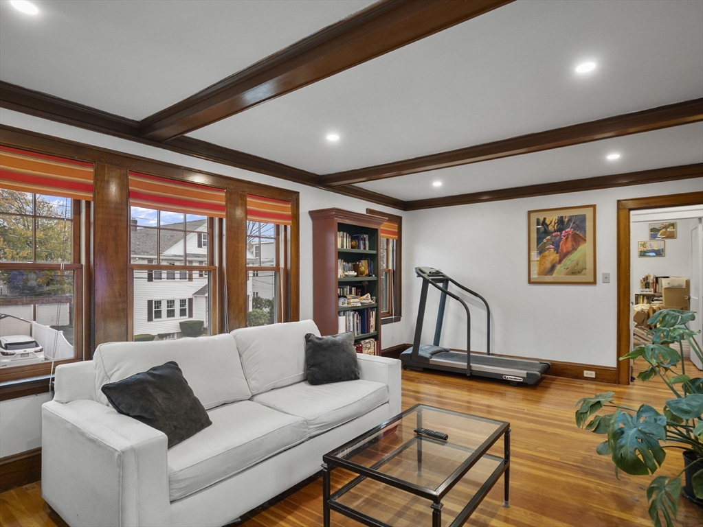 Belmont, Massachusetts, 02478, United States, 3 Bedrooms Bedrooms, ,1 BathroomBathrooms,Residential,For Sale,1988371