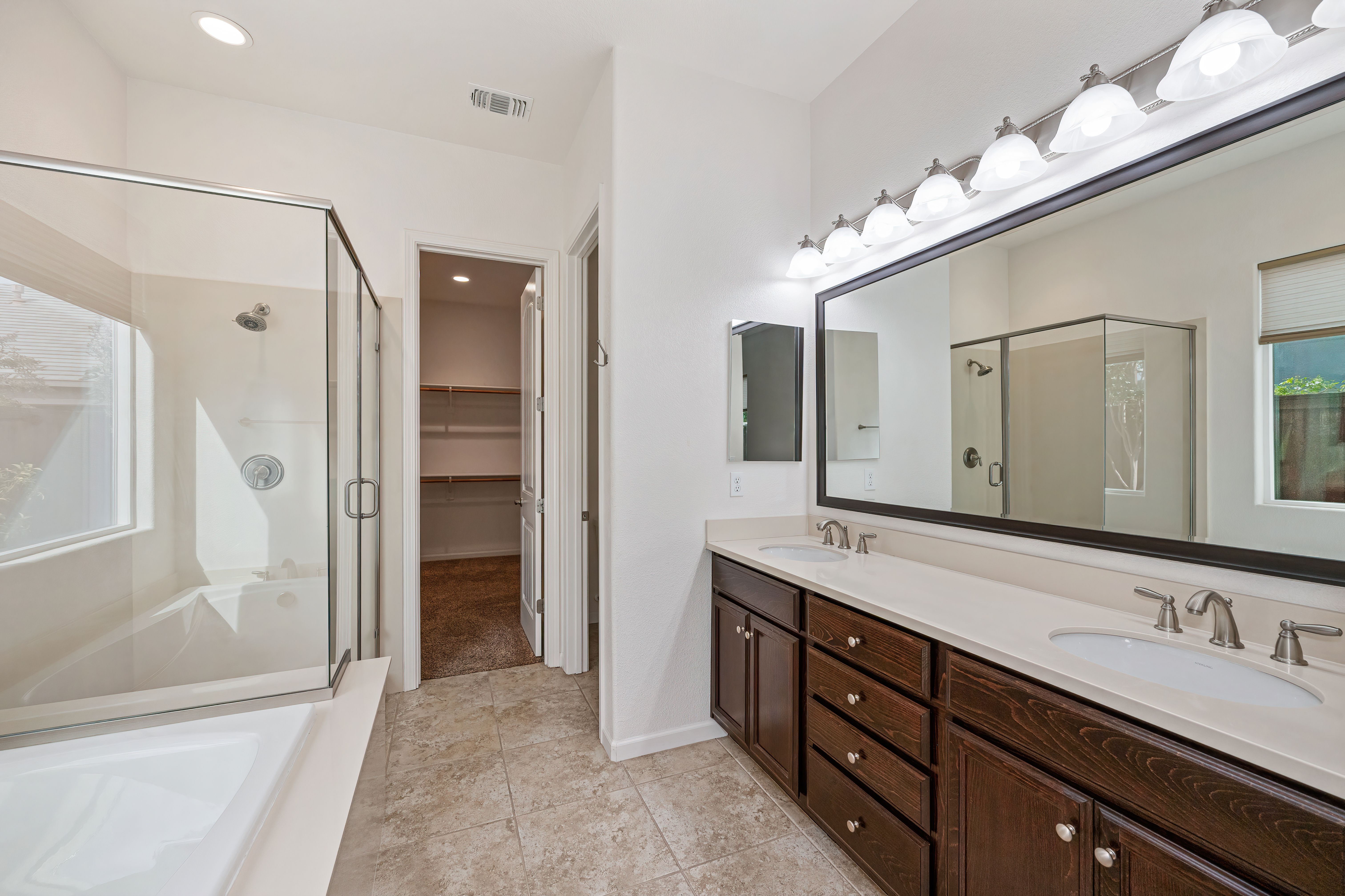  3911 Don River Lane, Sacramento, CA 95834 - 物件實景