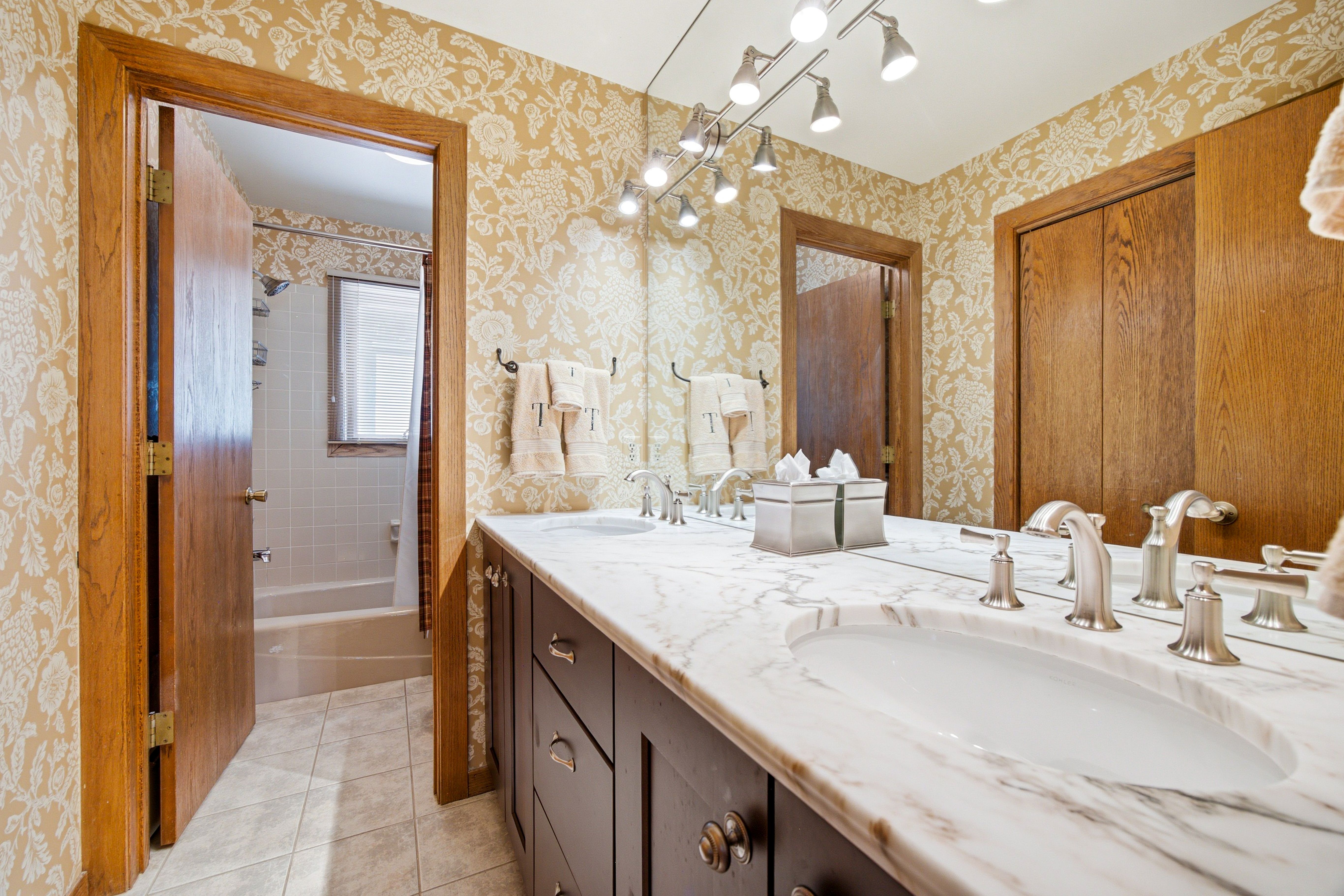  Mountain Residence Positioned at the 13th Fairway of the EagleVail Golf Course - 物件實景
