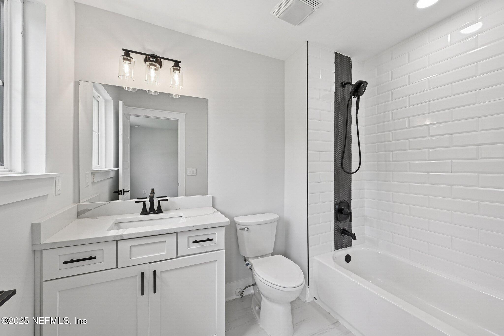 Fernandina Beach, Florida, 32034, United States, 4 Bedrooms Bedrooms, ,4 BathroomsBathrooms,Residential,For Sale,1968991