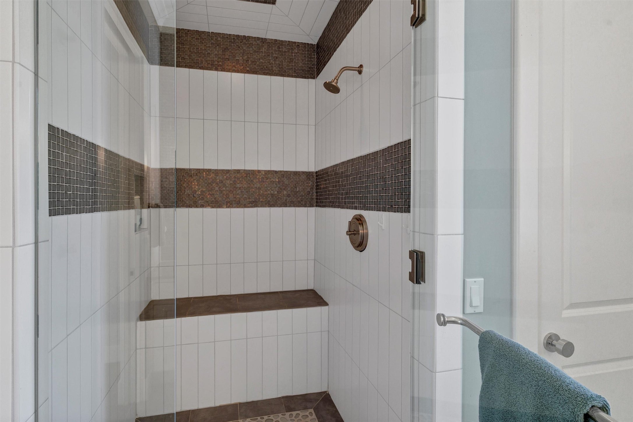 Possum Kingdom Lake, Texas, 76429, United States, 5 Bedrooms Bedrooms, ,6 BathroomsBathrooms,Residential,For Sale,1982514