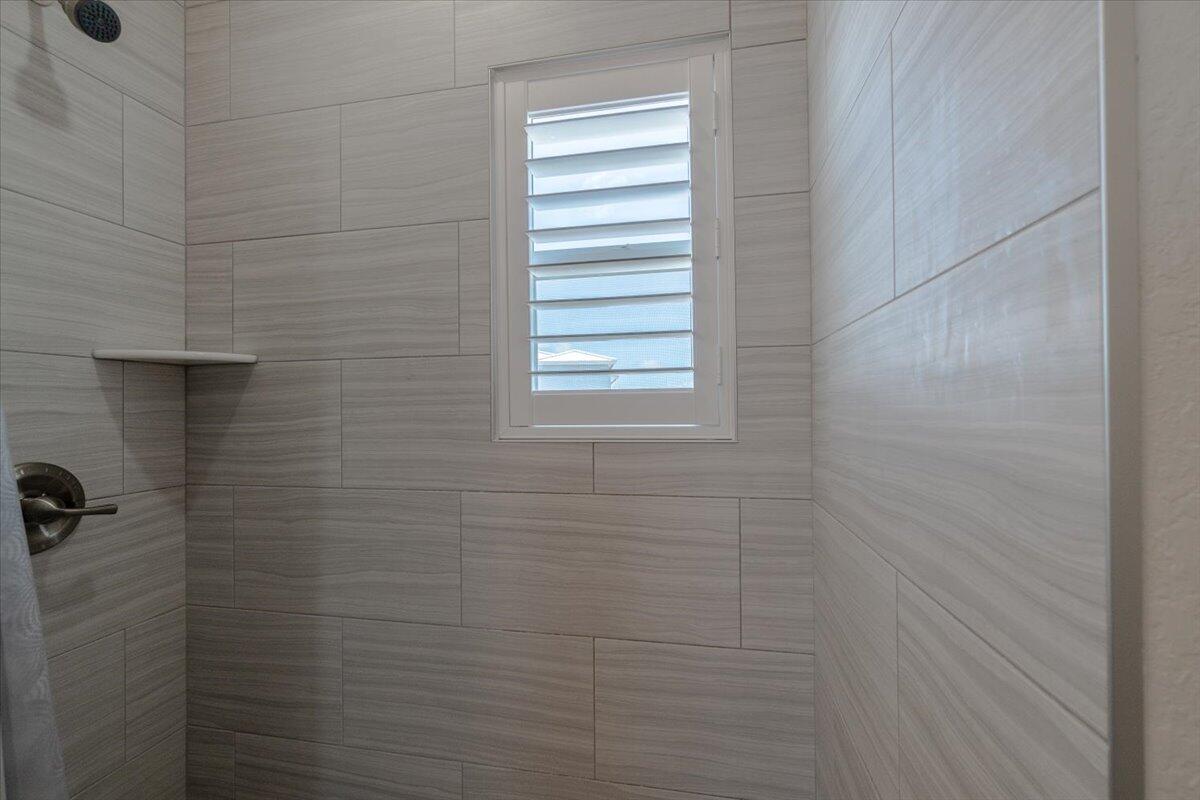 MARATHON, Florida, 33050, United States, 1 Bedroom Bedrooms, ,2 BathroomsBathrooms,Residential,For Sale,1906837