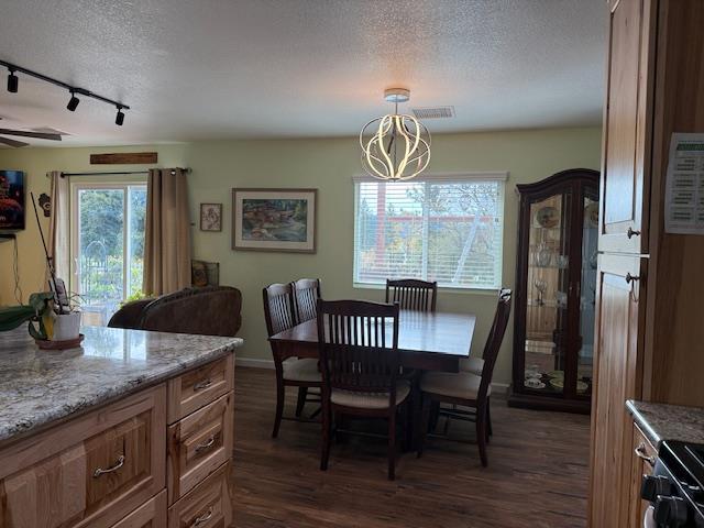 Oakhurst, California, 93644, United States, 4 Bedrooms Bedrooms, ,3 BathroomsBathrooms,Residential,For Sale,1992773