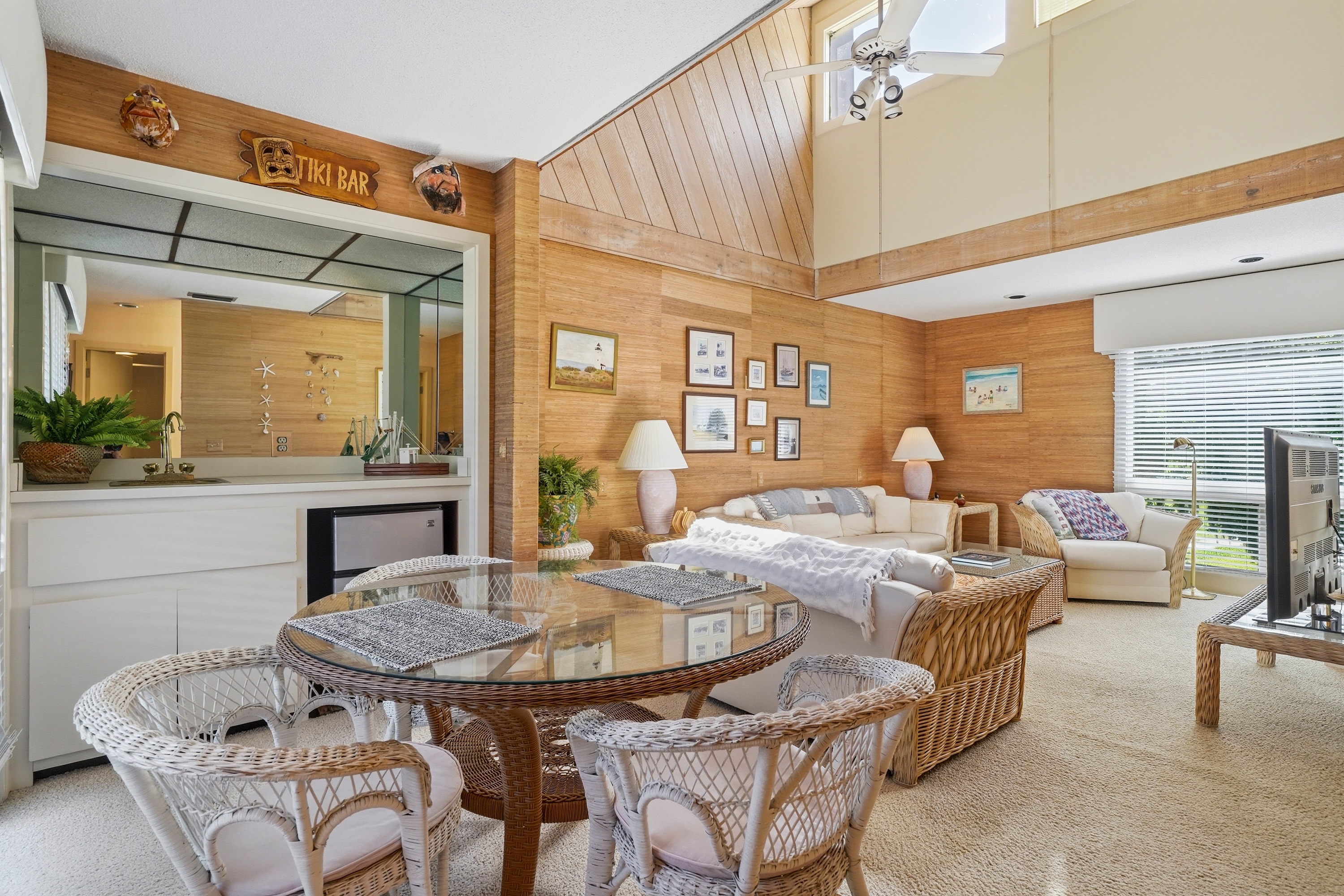  404 Fairway Villas - 物件實景
