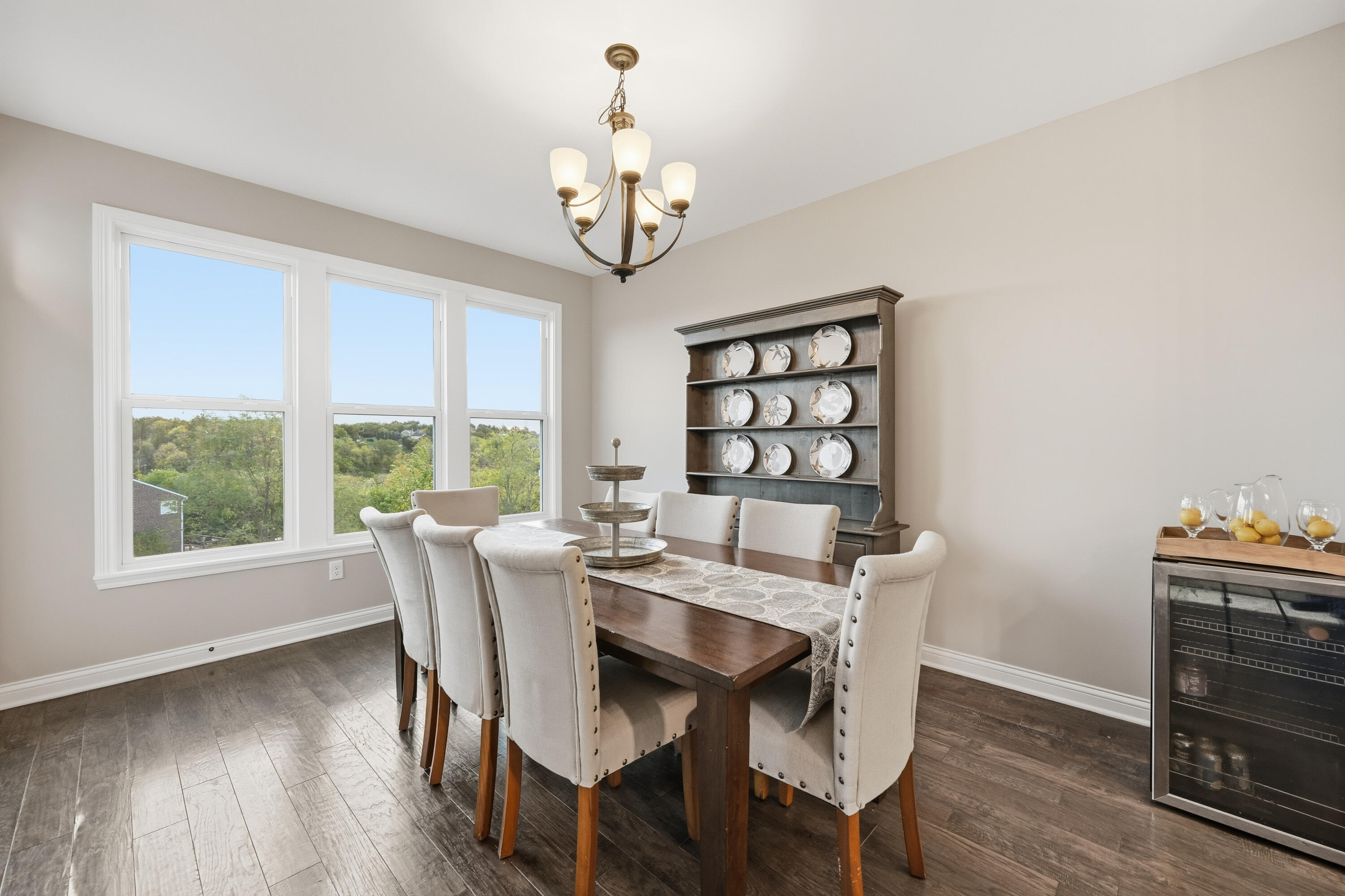 Alexandria, Kentucky, 41001, United States, 4 Bedrooms Bedrooms, ,4 BathroomsBathrooms,Residential,For Sale,1970891