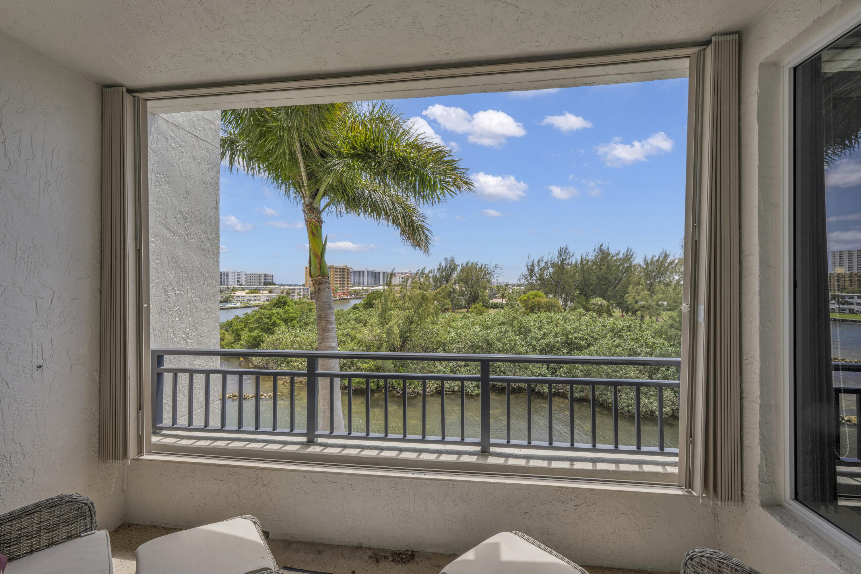 Pompano Beach, Florida, 33062, United States, 3 Bedrooms Bedrooms, ,3 BathroomsBathrooms,Residential,For Sale,2037893