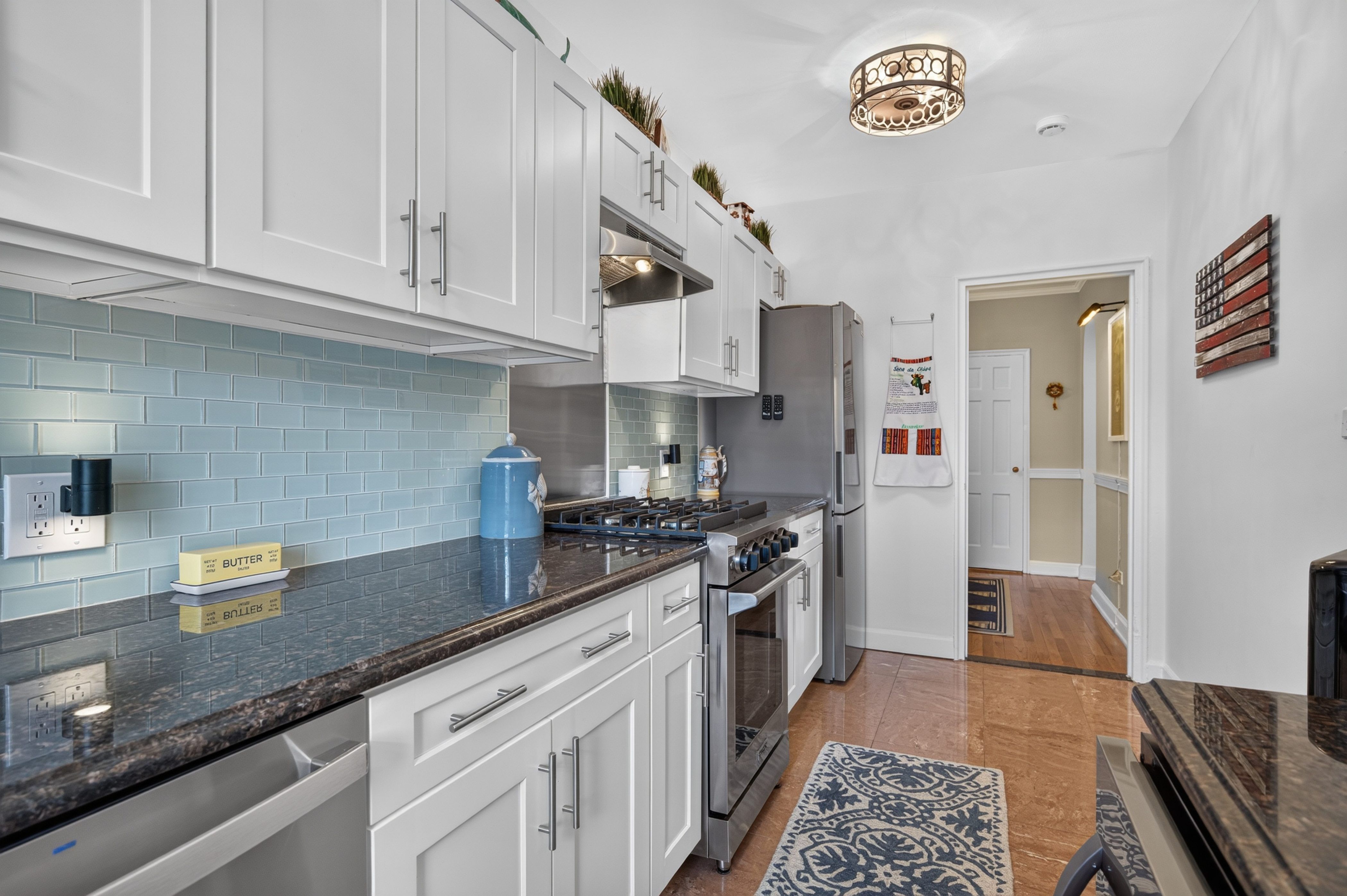  22 Hamilton Place, Garden City, NY, 11530 - 物件實景
