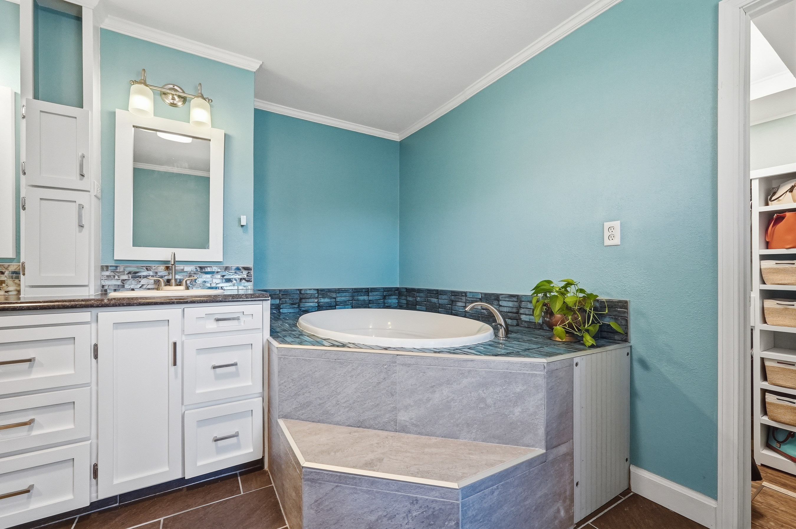  Updated Niceville Home on Double-Lot with Privacy & Endless Potential - 物件實景