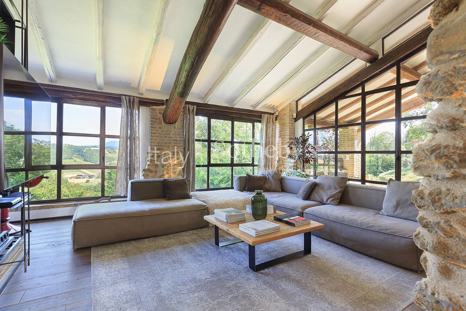  Charming Country House with Pool in the Hills of Castell