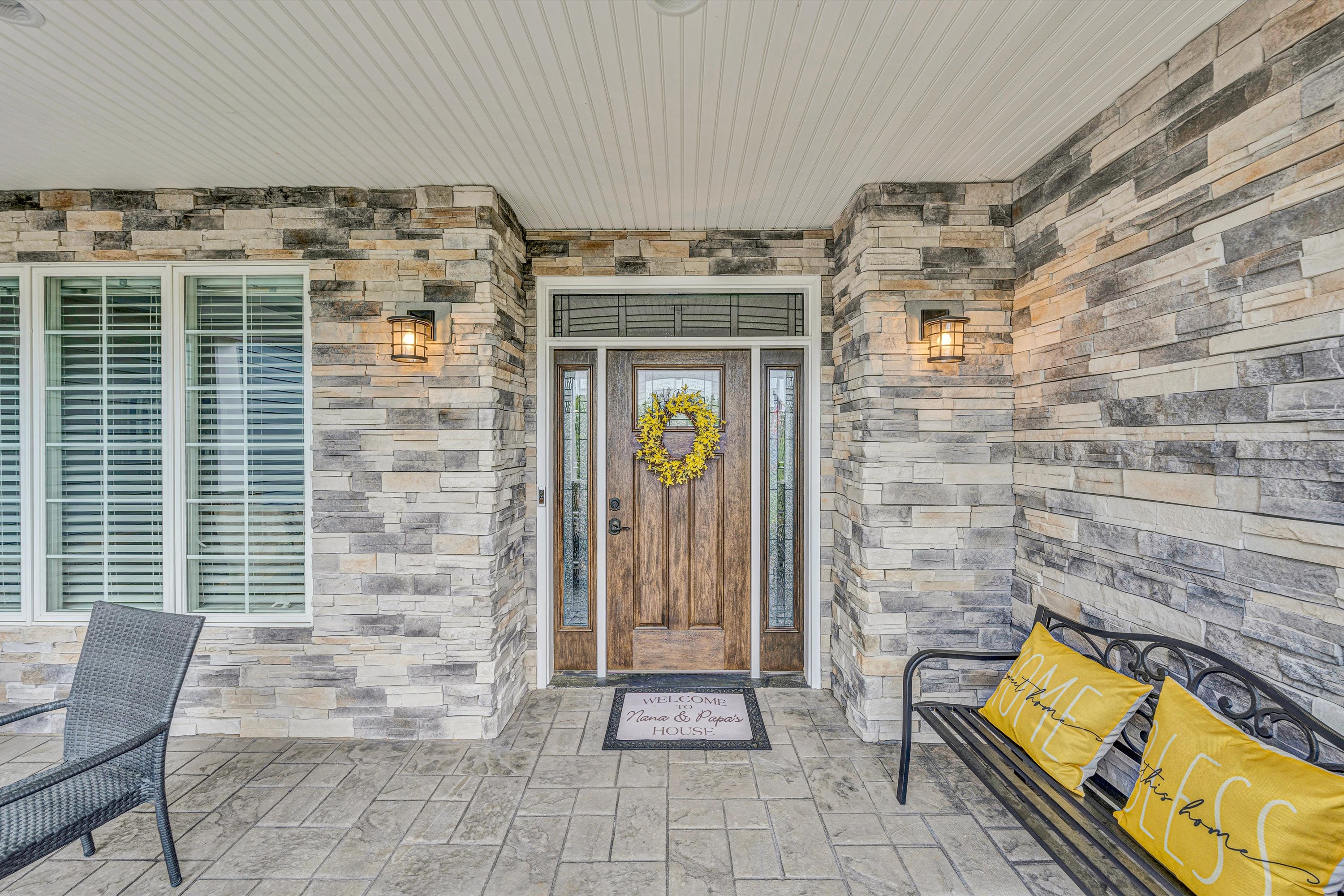 Blue Ridge, Virginia, 24064, United States, 4 Bedrooms Bedrooms, ,3 BathroomsBathrooms,Residential,For Sale,1930042