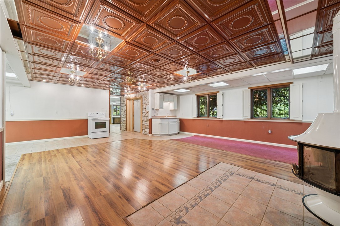 North Huntingdon, Pennsylvania, 15642, United States, 3 Bedrooms Bedrooms, ,3 BathroomsBathrooms,Residential,For Sale,1980425