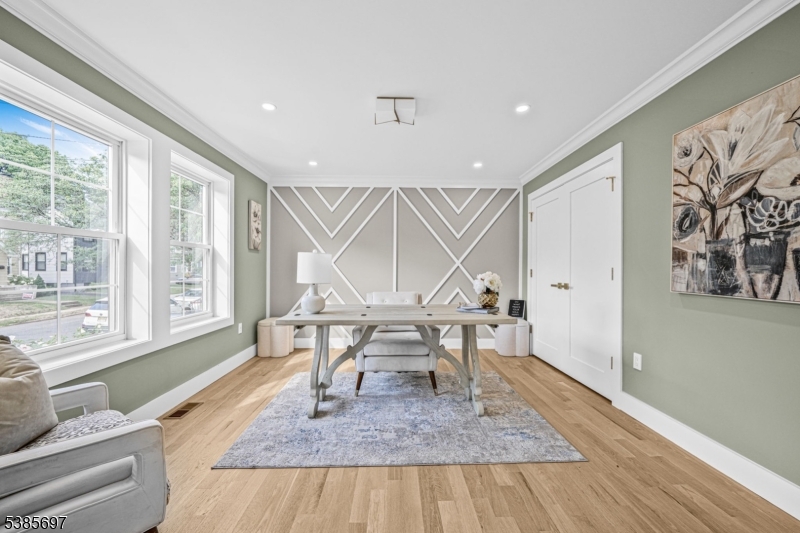 Maplewood Twp., New Jersey, 07040, United States, 4 Bedrooms Bedrooms, ,4 BathroomsBathrooms,Residential,For Sale,1950827