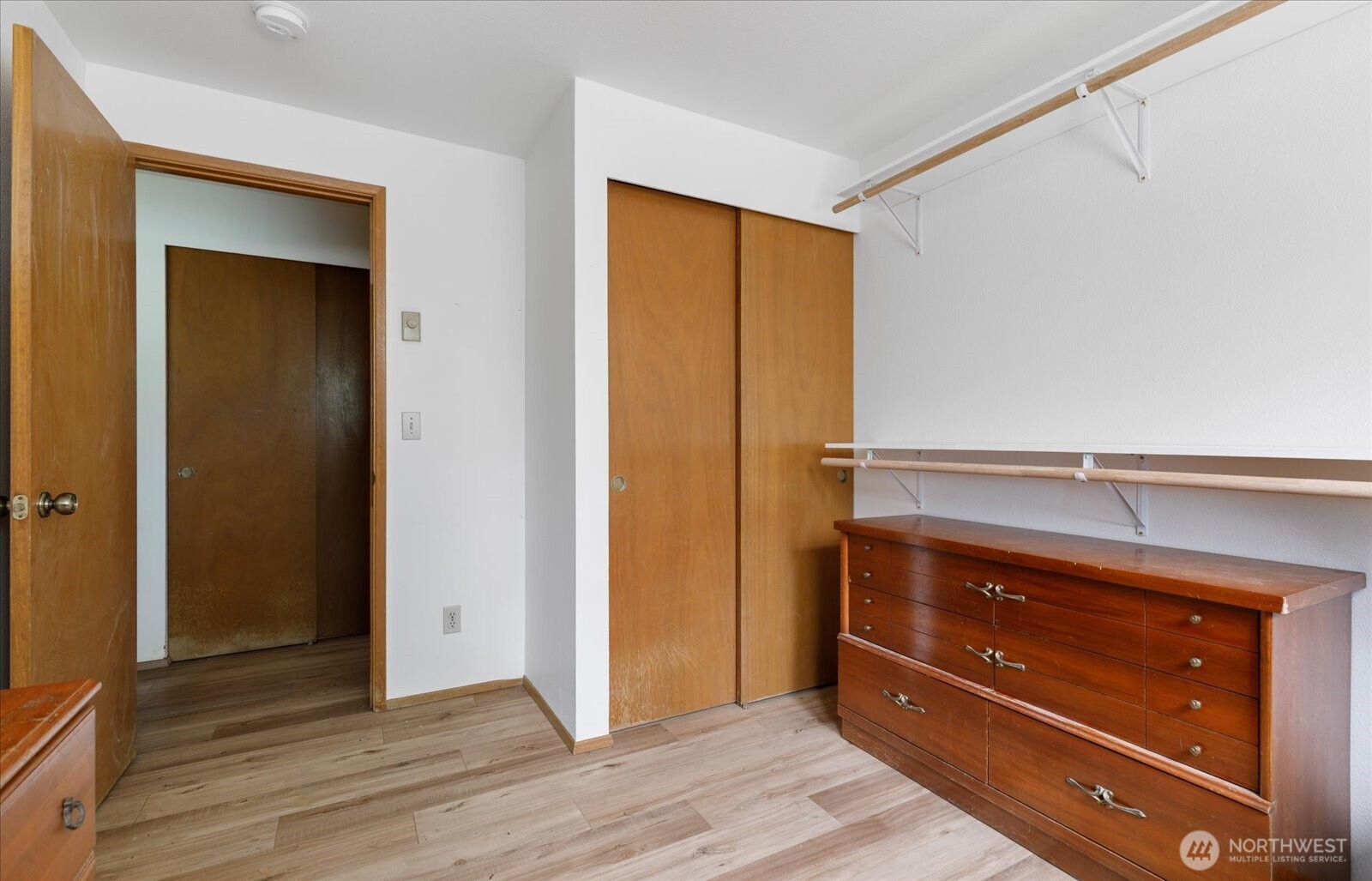 Oak Harbor, Washington, 98277, United States, 3 Bedrooms Bedrooms, ,1 BathroomBathrooms,Residential,For Sale,1995745