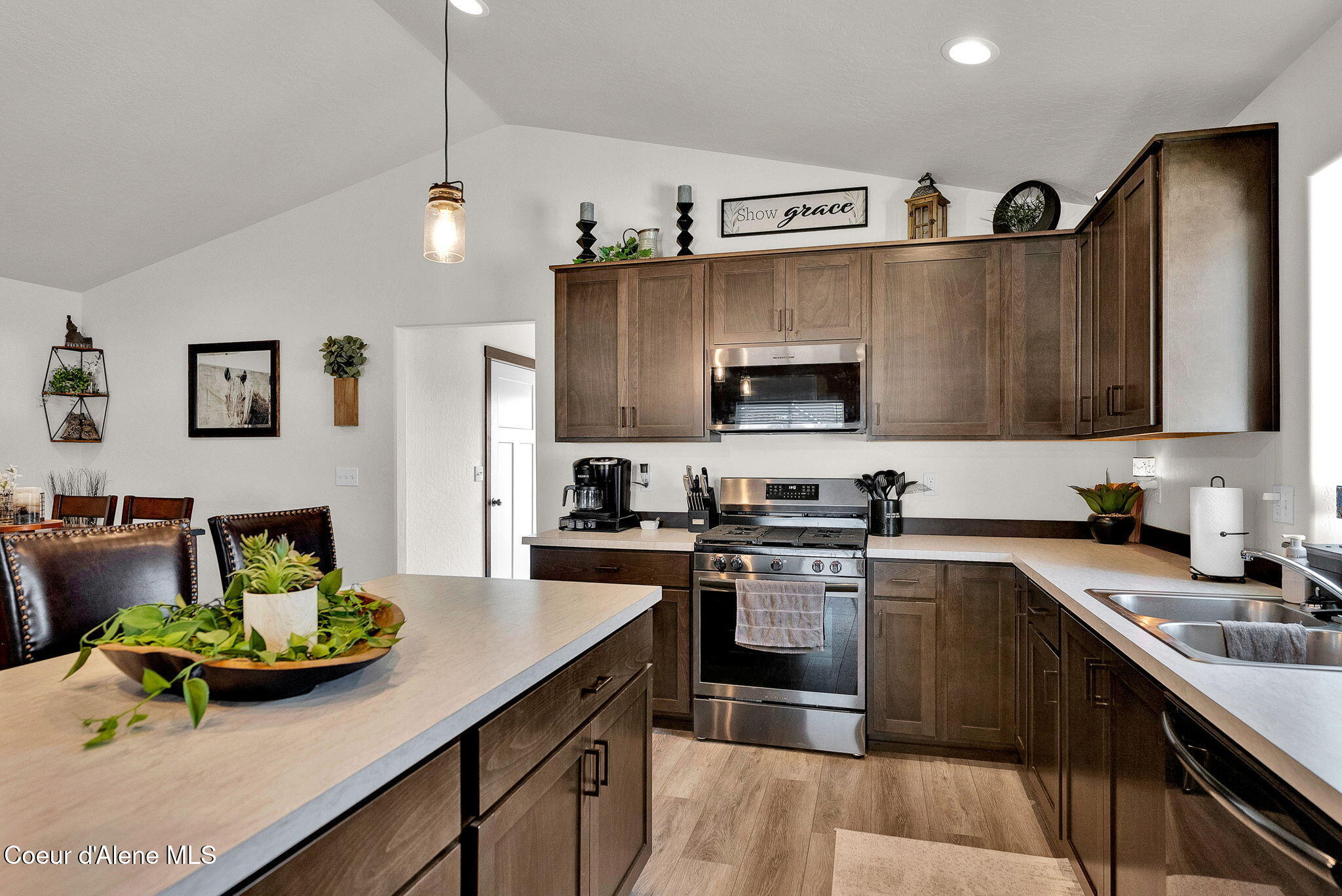 Rathdrum, Idaho, 83858, United States, 3 Bedrooms Bedrooms, ,Residential,For Sale,1942249