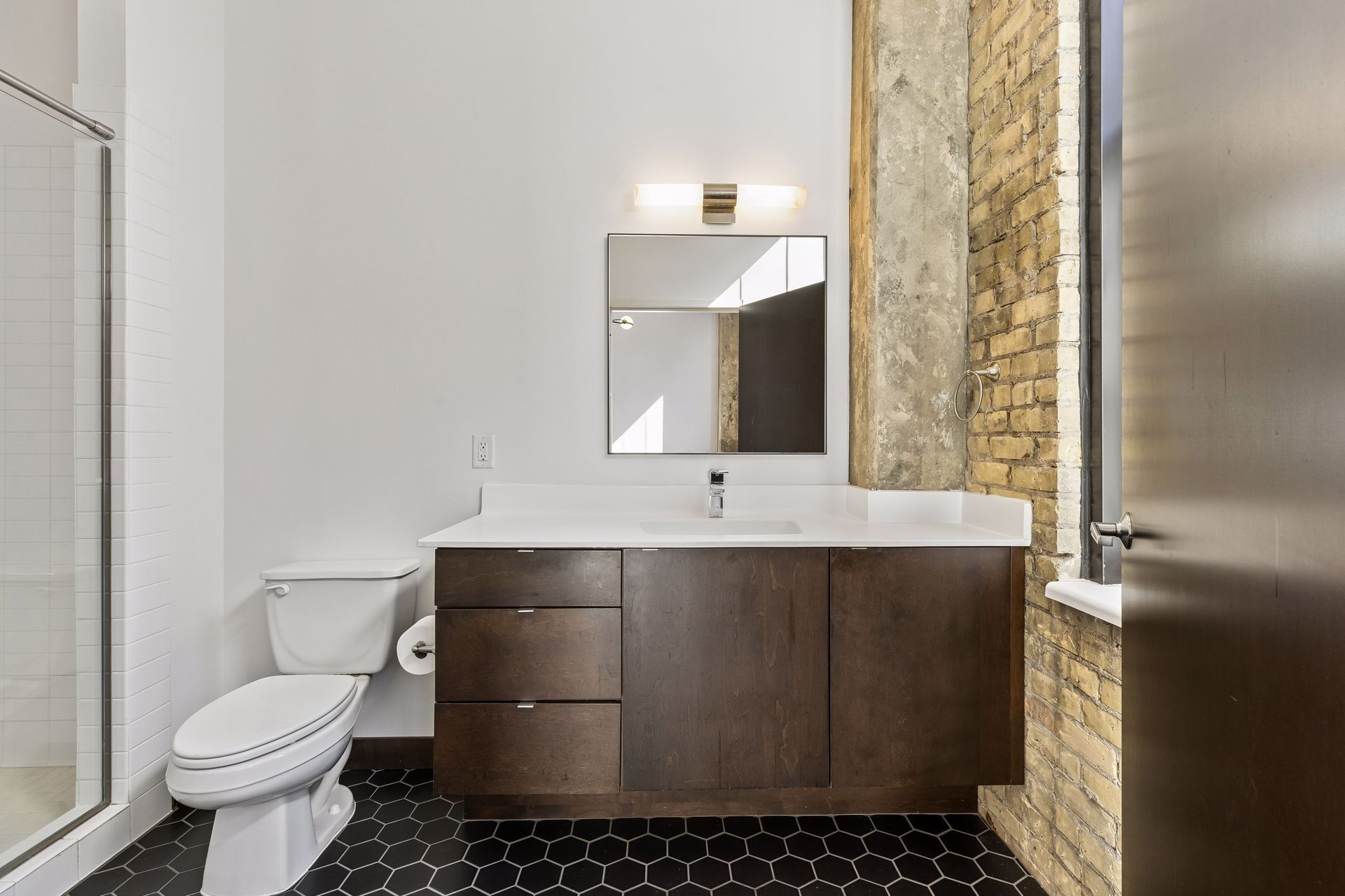  Iconic Corner Loft in Coveted North Loop - 物件實景