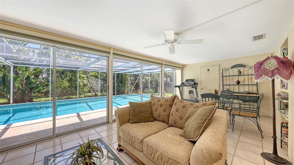Sarasota, Florida, 34234, United States, 2 Bedrooms Bedrooms, ,2 BathroomsBathrooms,Residential,For Sale,1875494