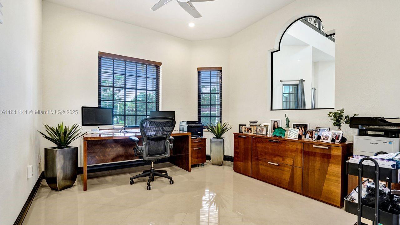 Davie, Florida, 33330, United States, 5 Bedrooms Bedrooms, ,5 BathroomsBathrooms,Residential,For Sale,1896833