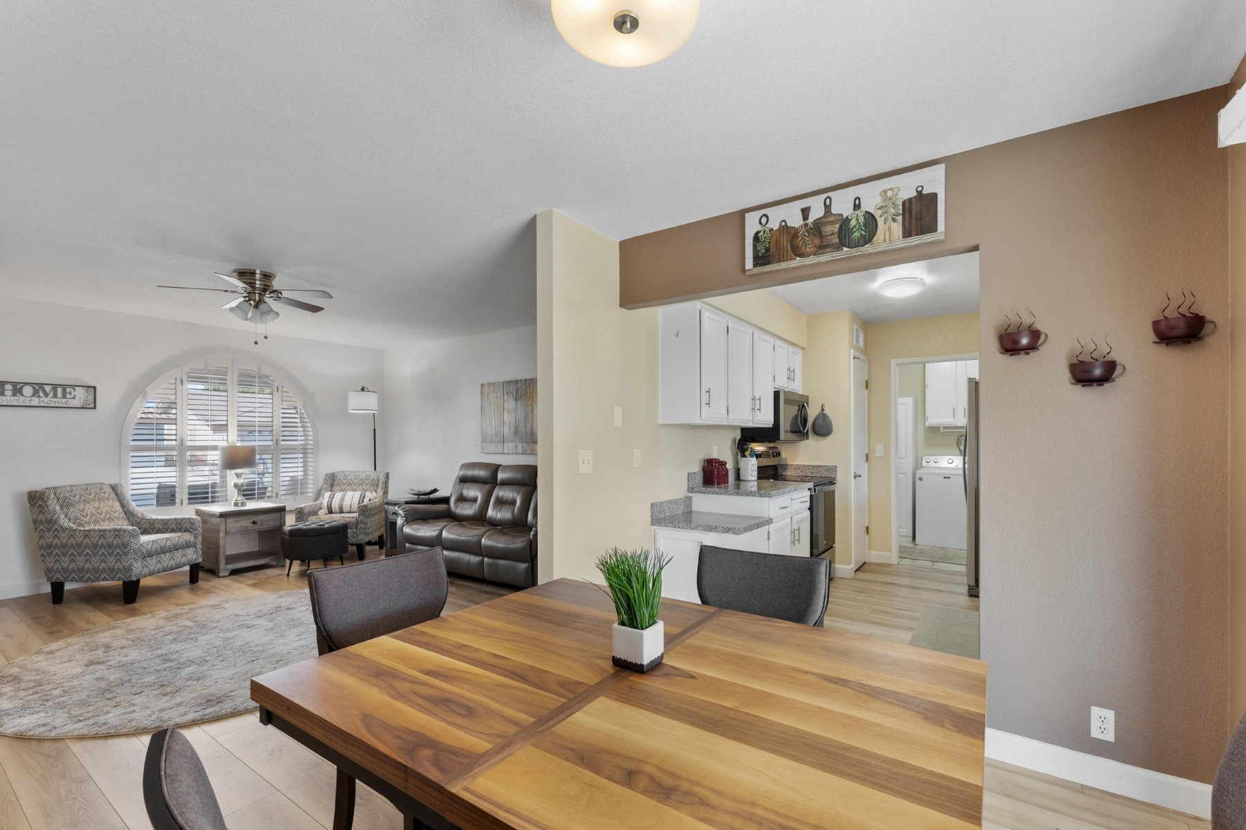  7807 E Medina Avenue  Mesa, AZ - 物件實景