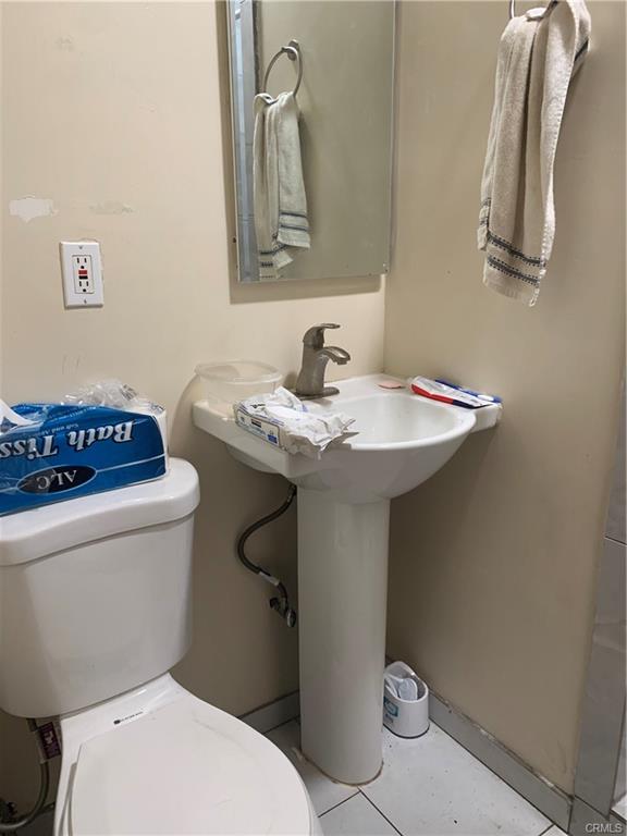 Los Angeles, California, 90063, United States, 5 Bedrooms Bedrooms, ,Residential,For Sale,1976841