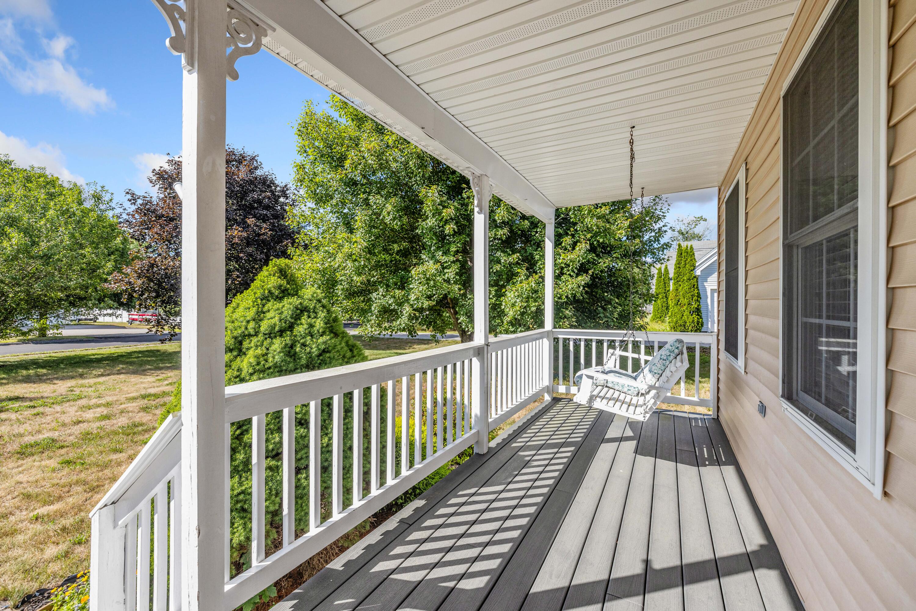 Kennebunk, Maine, 04043, United States, 4 Bedrooms Bedrooms, ,3 BathroomsBathrooms,Residential,For Sale,1901134