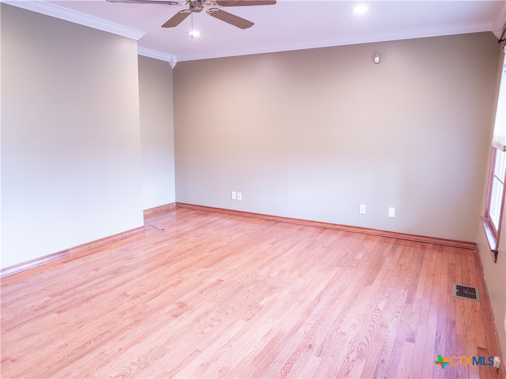 Victoria, Texas, 77905, United States, 5 Bedrooms Bedrooms, ,4 BathroomsBathrooms,Residential,For Sale,1941900