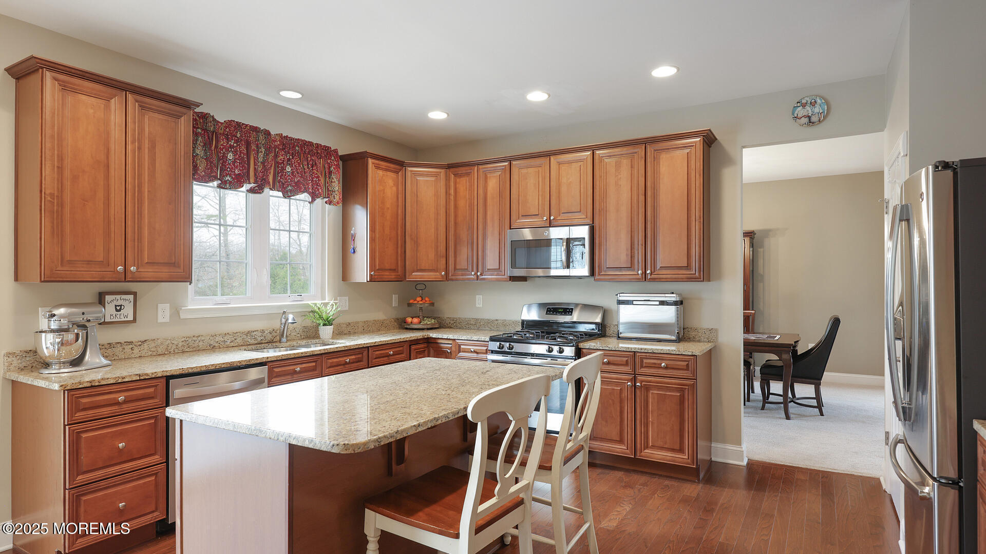 Jackson, New Jersey, 08527, United States, 5 Bedrooms Bedrooms, ,4 BathroomsBathrooms,Residential,For Sale,1779386