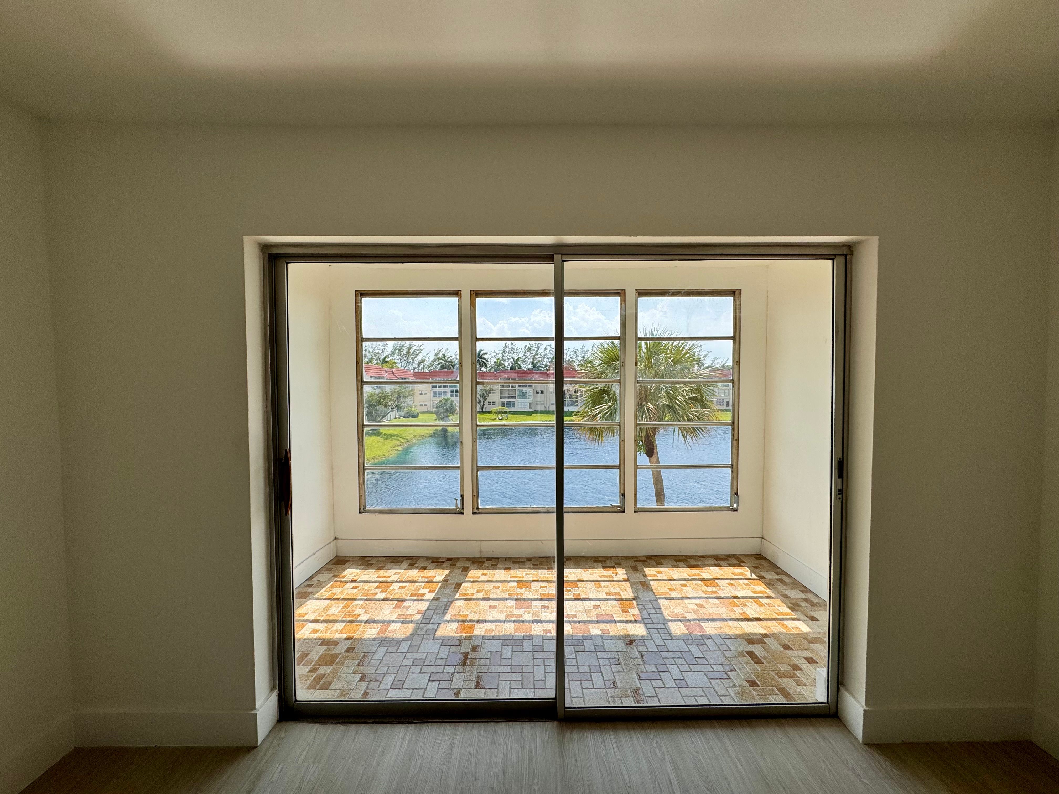  2831 E Sunrise Lakes Drive E, Sunrise, FL, 33322 - 物件實景