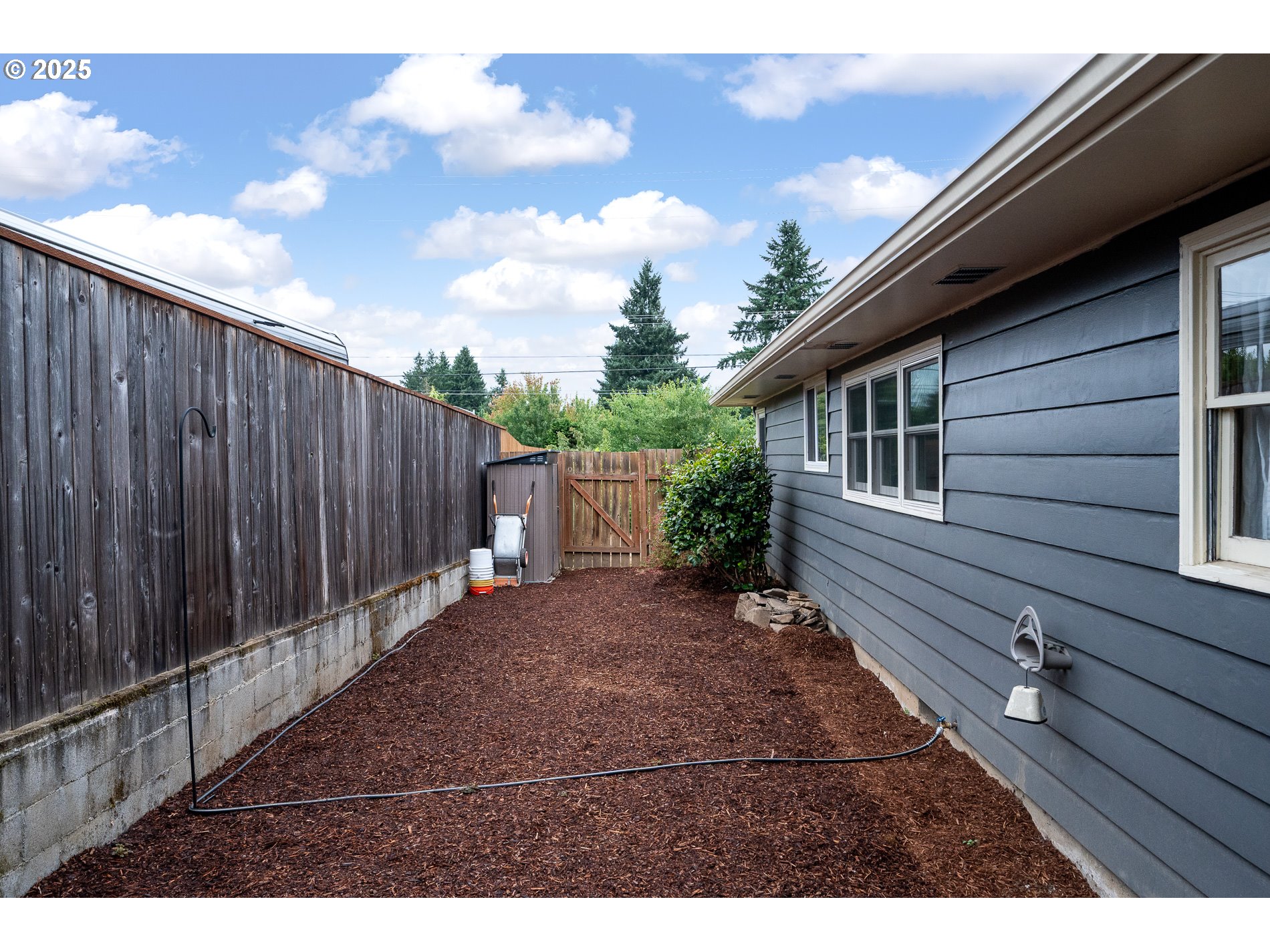 Milwaukie, Oregon, 97267, United States, 3 Bedrooms Bedrooms, ,2 BathroomsBathrooms,Residential,For Sale,1911420