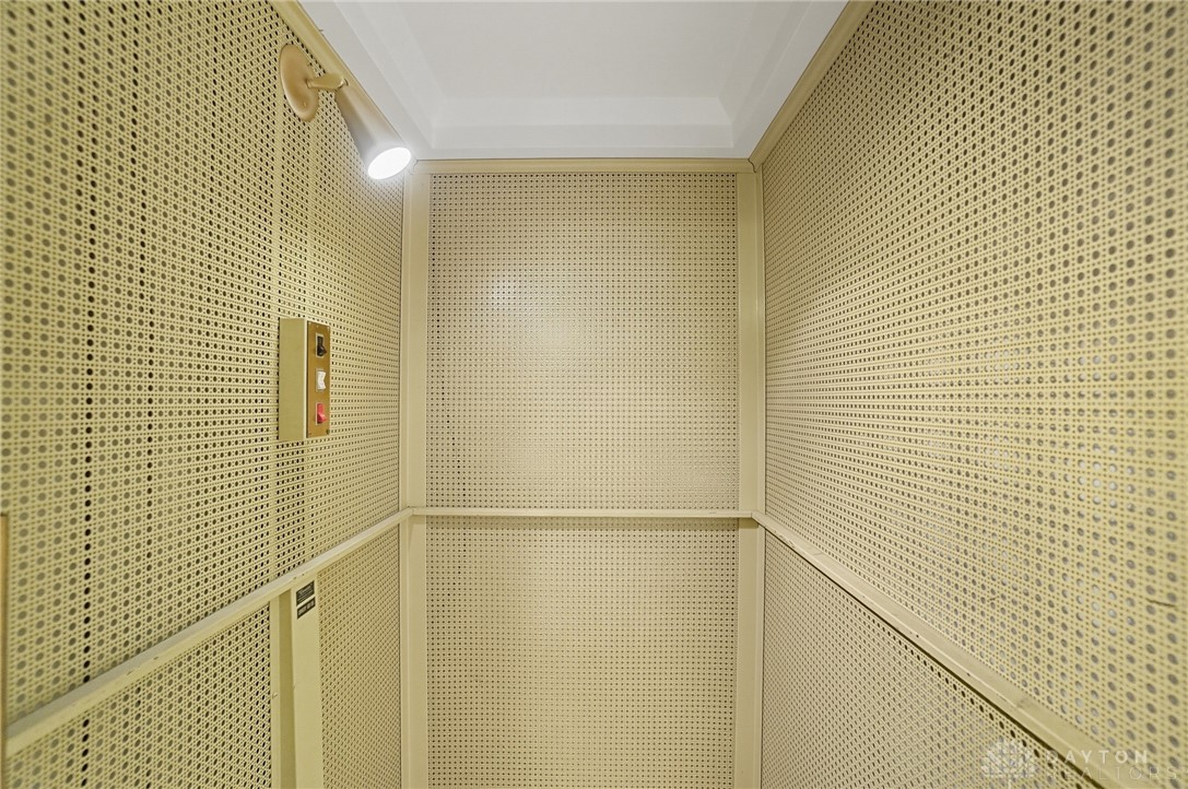 Brookville, Ohio, 45309, United States, 3 Bedrooms Bedrooms, ,4 BathroomsBathrooms,Residential,For Sale,1995742