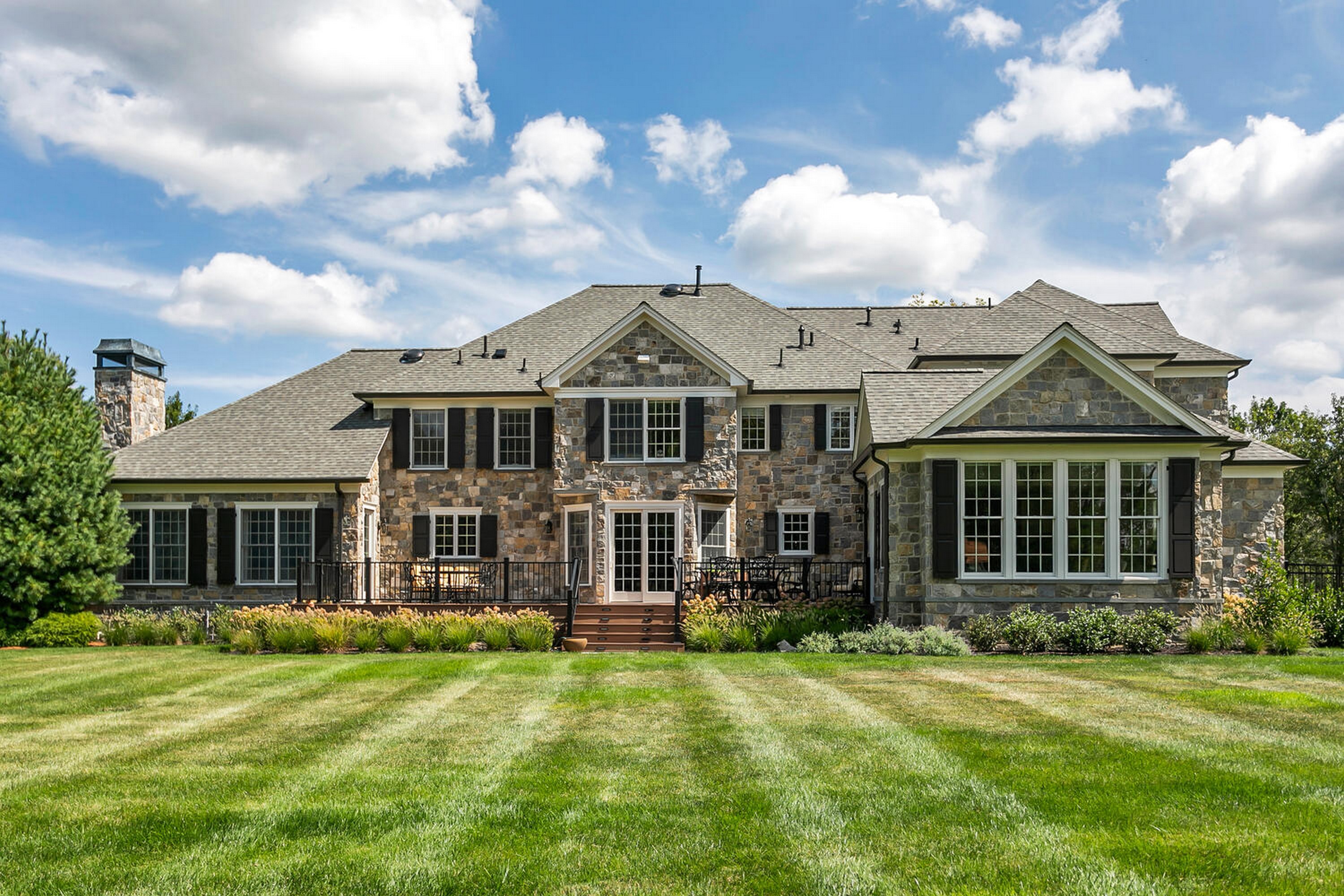  3 Bretwood Dr N - 物件實景