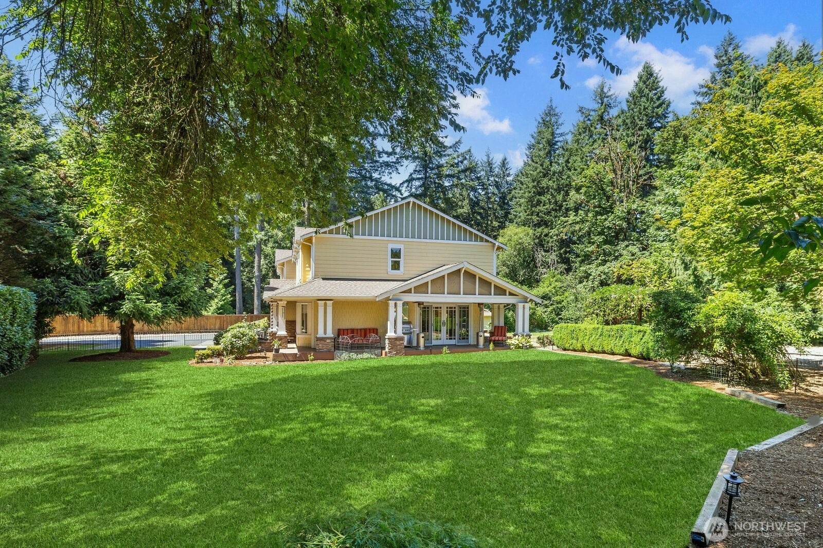 Woodinville, Washington, 98072, United States, 4 Bedrooms Bedrooms, ,2 BathroomsBathrooms,Residential,For Sale,1979397