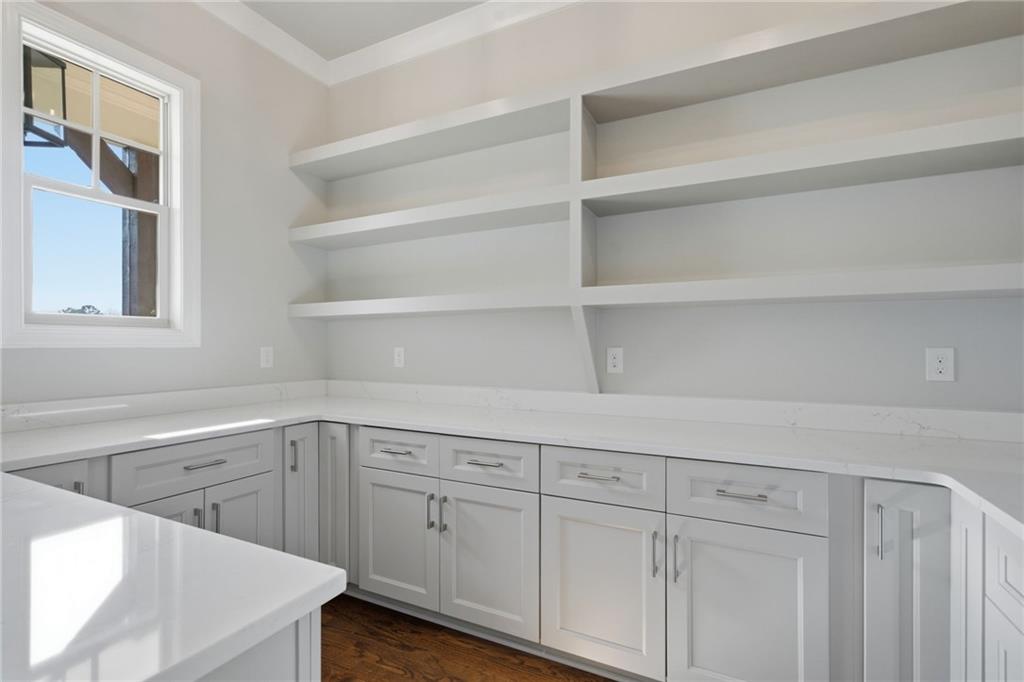 Gainesville, Georgia, 30506, United States, 5 Bedrooms Bedrooms, ,7 BathroomsBathrooms,Residential,For Sale,1996657