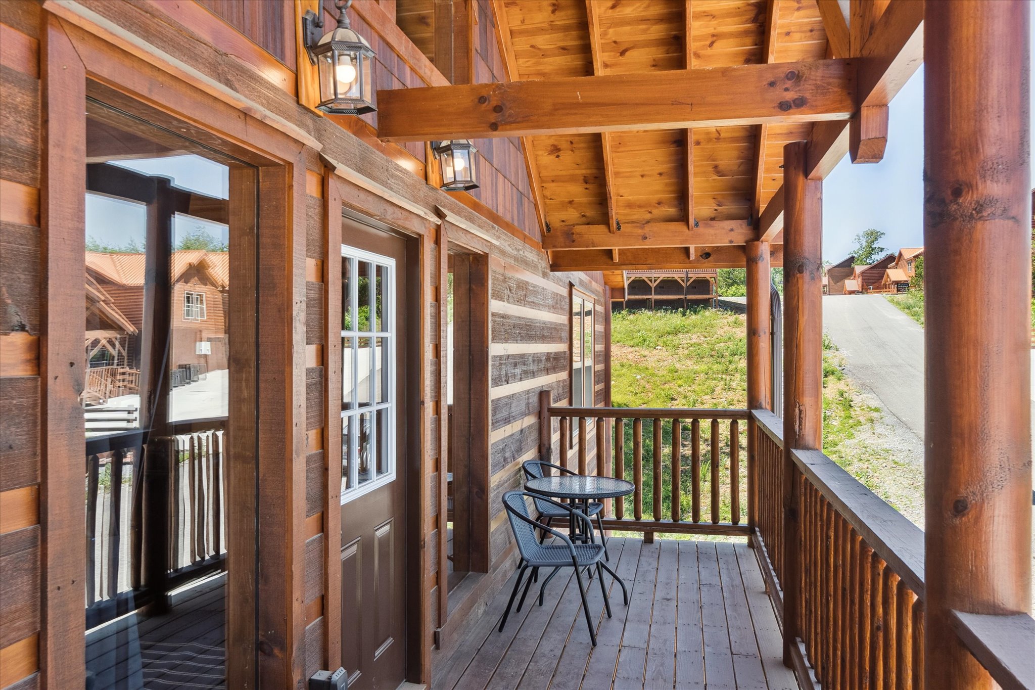 Sevierville, Tennessee, 37876, United States, 8 Bedrooms Bedrooms, ,9 BathroomsBathrooms,Residential,For Sale,1981124