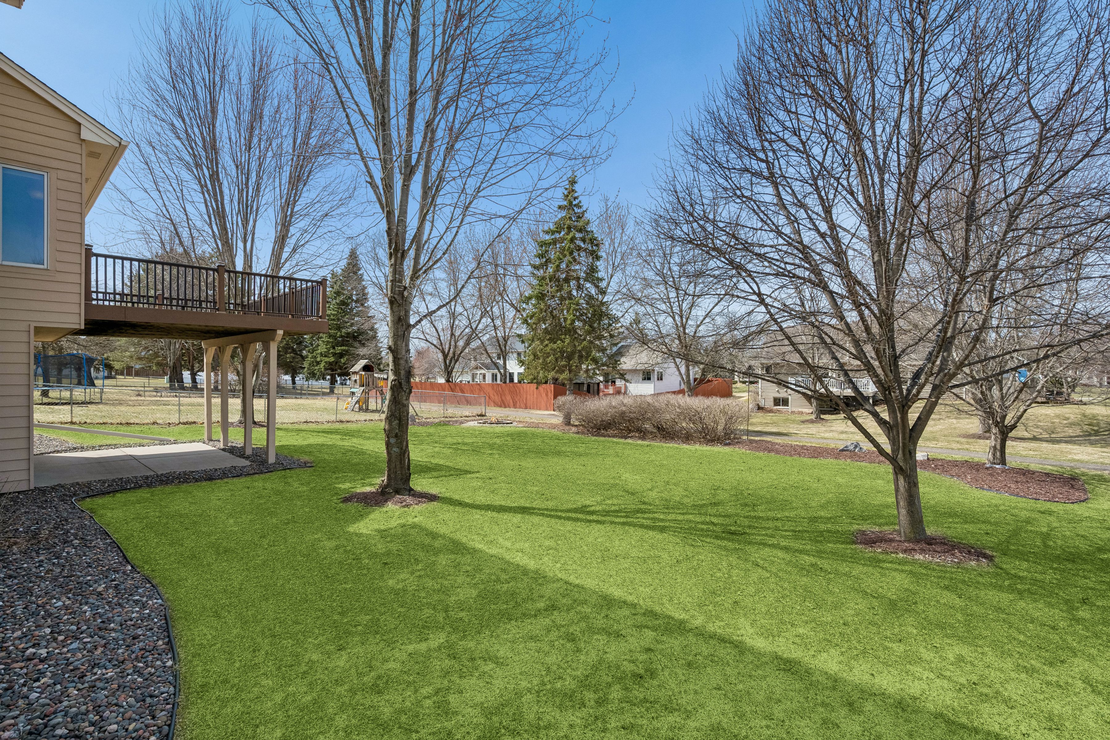  Beautifully Updated River’s Bend Retreat - 物件實景