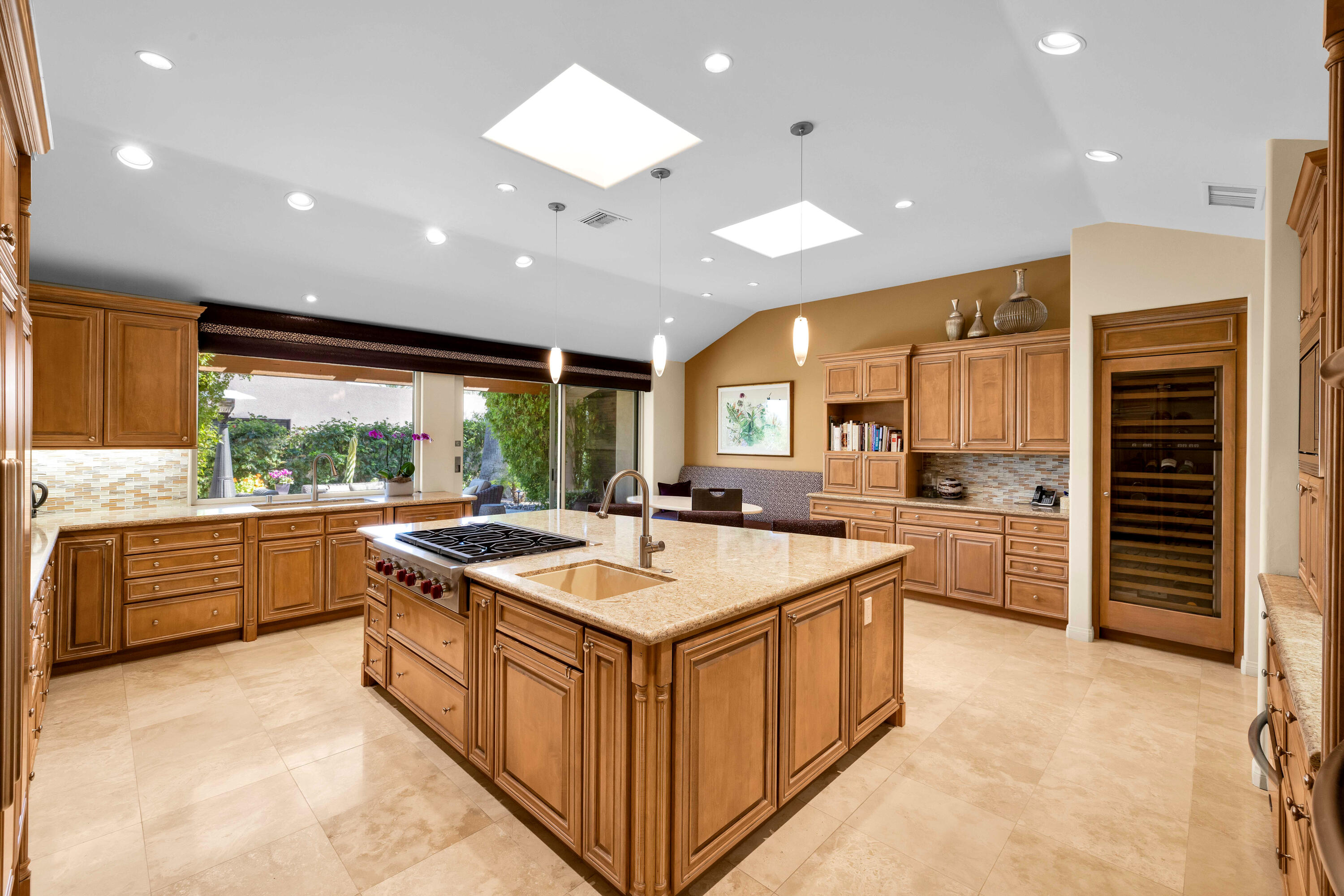 Palm Desert, California, 92260, United States, 3 Bedrooms Bedrooms, ,4 BathroomsBathrooms,Residential,For Sale,1986213