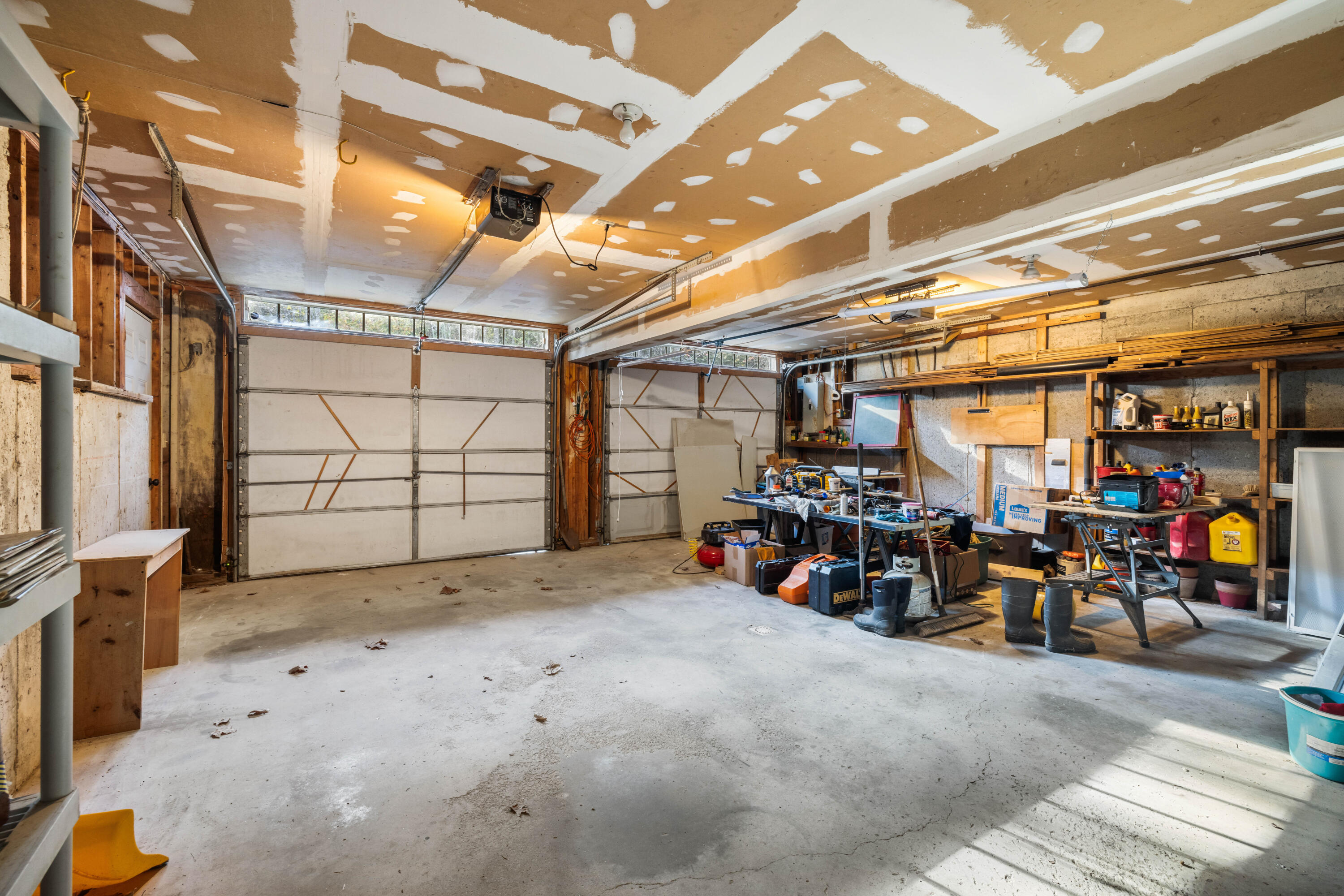 Buxton, Maine, 04093, United States, 4 Bedrooms Bedrooms, ,2 BathroomsBathrooms,Residential,For Sale,1970690